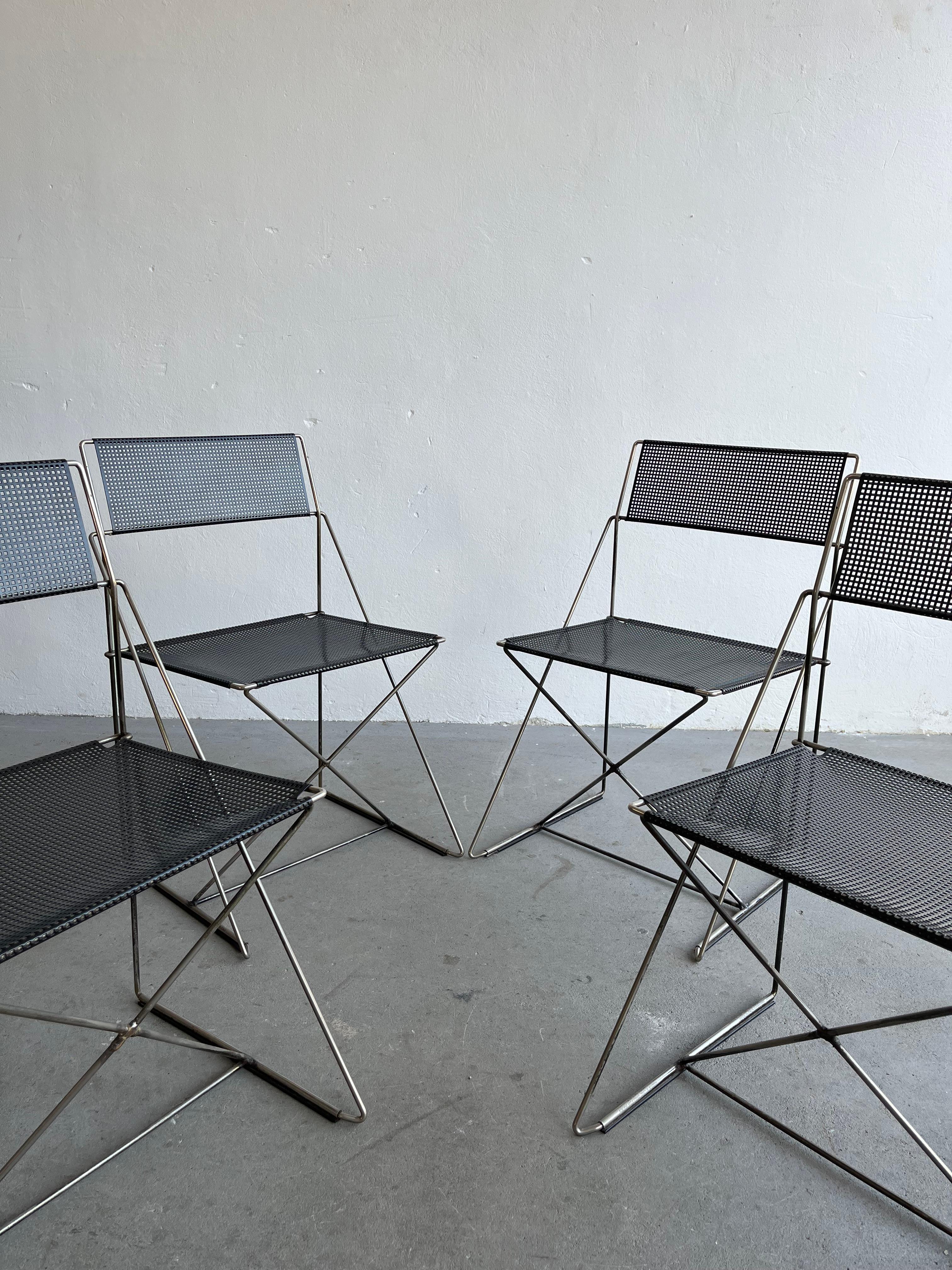 Set of 4 Vintage X-Line Chairs by Niels Jørgen Haugesen for Magis, 1980s, Italy In Good Condition In Zagreb, HR