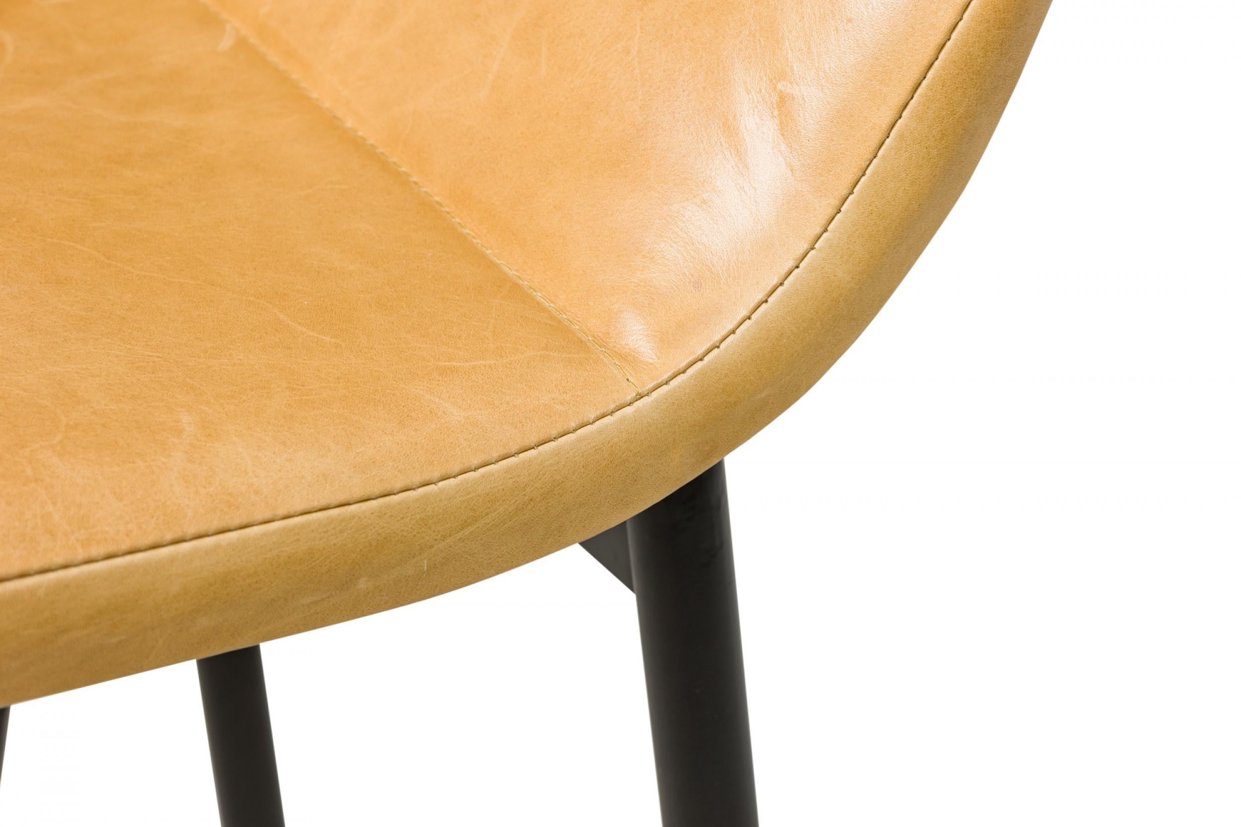 20ième siècle Ensemble de 4 tabourets de bar Vista en émail noir avec sièges rembourrés moutarde en vente