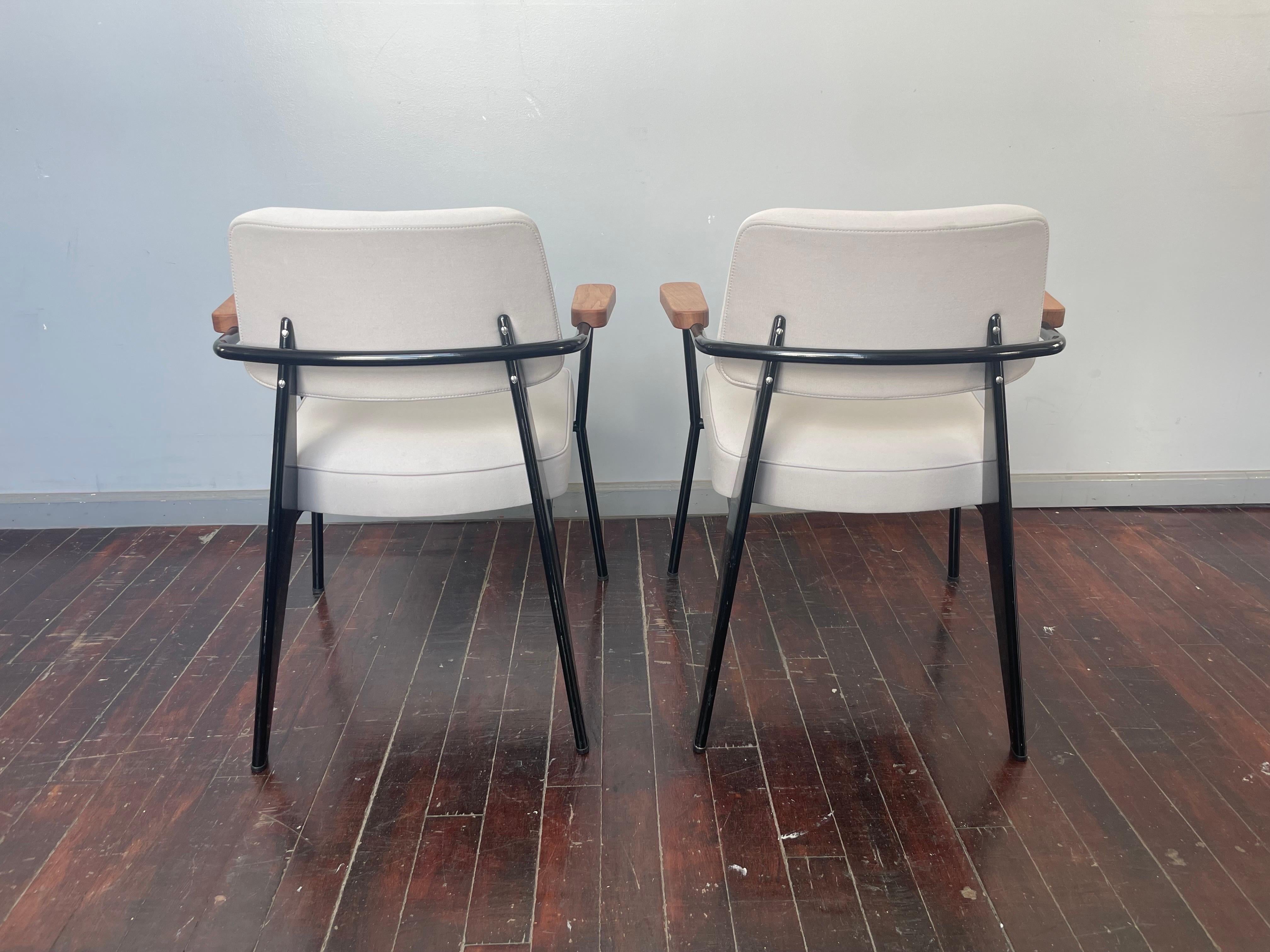 Set of 4 - Vitra Jean Prouve Fauteuil Direction Chair In Good Condition In New York, NY
