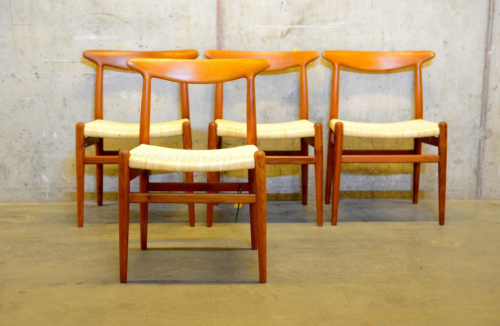 Scandinavian Modern Set of 4 W2 Teak and Cane Chairs by Hans J. Wegner, 1950s, C.M. Madsens DK For Sale