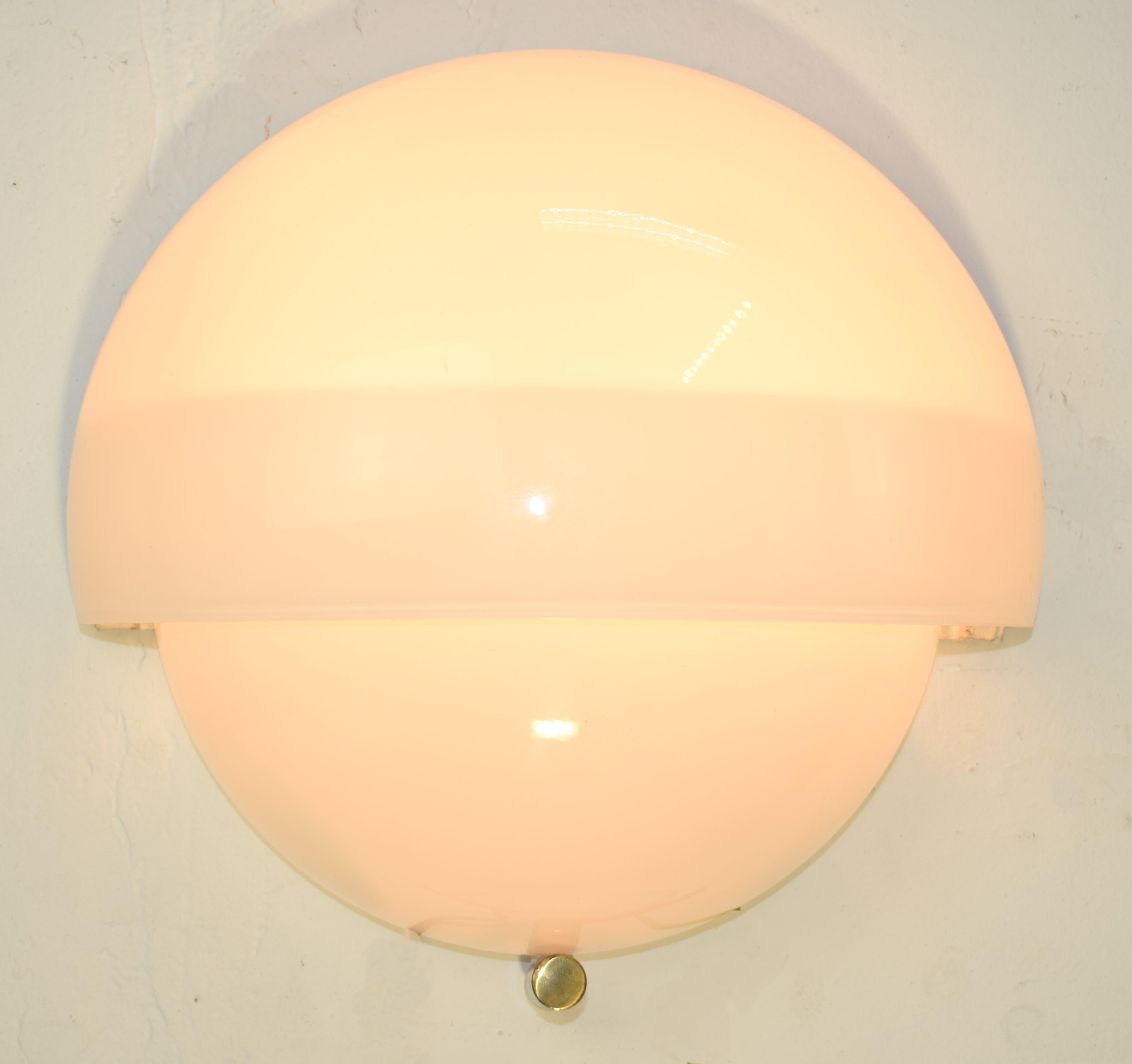 Set of 4 wall lamp model. Mania by Vico Magistretti for Artemide, Italy, 1970s In Good Condition In Palermo, PA