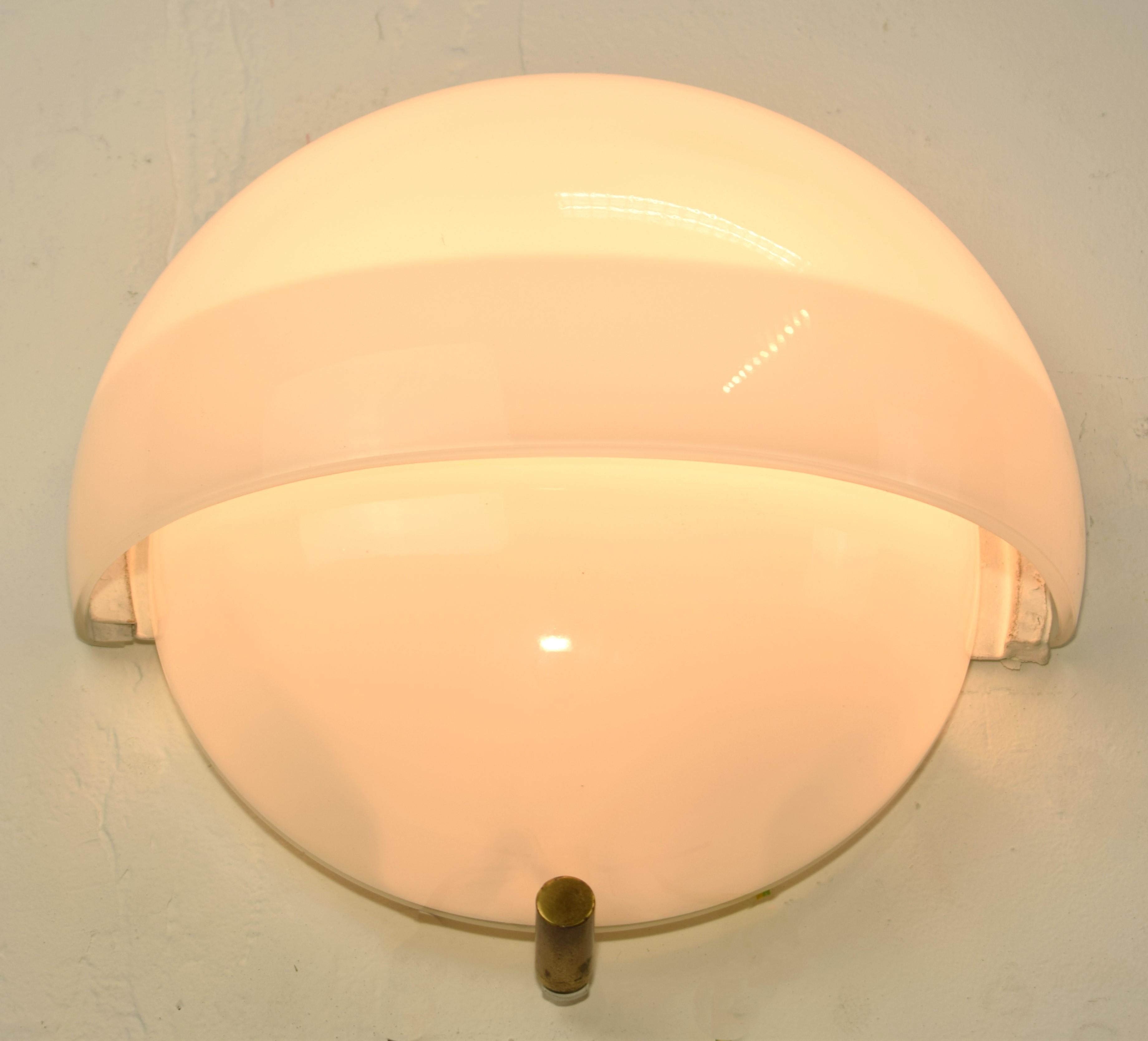 Late 20th Century Set of 4 wall lamp model. Mania by Vico Magistretti for Artemide, Italy, 1970s