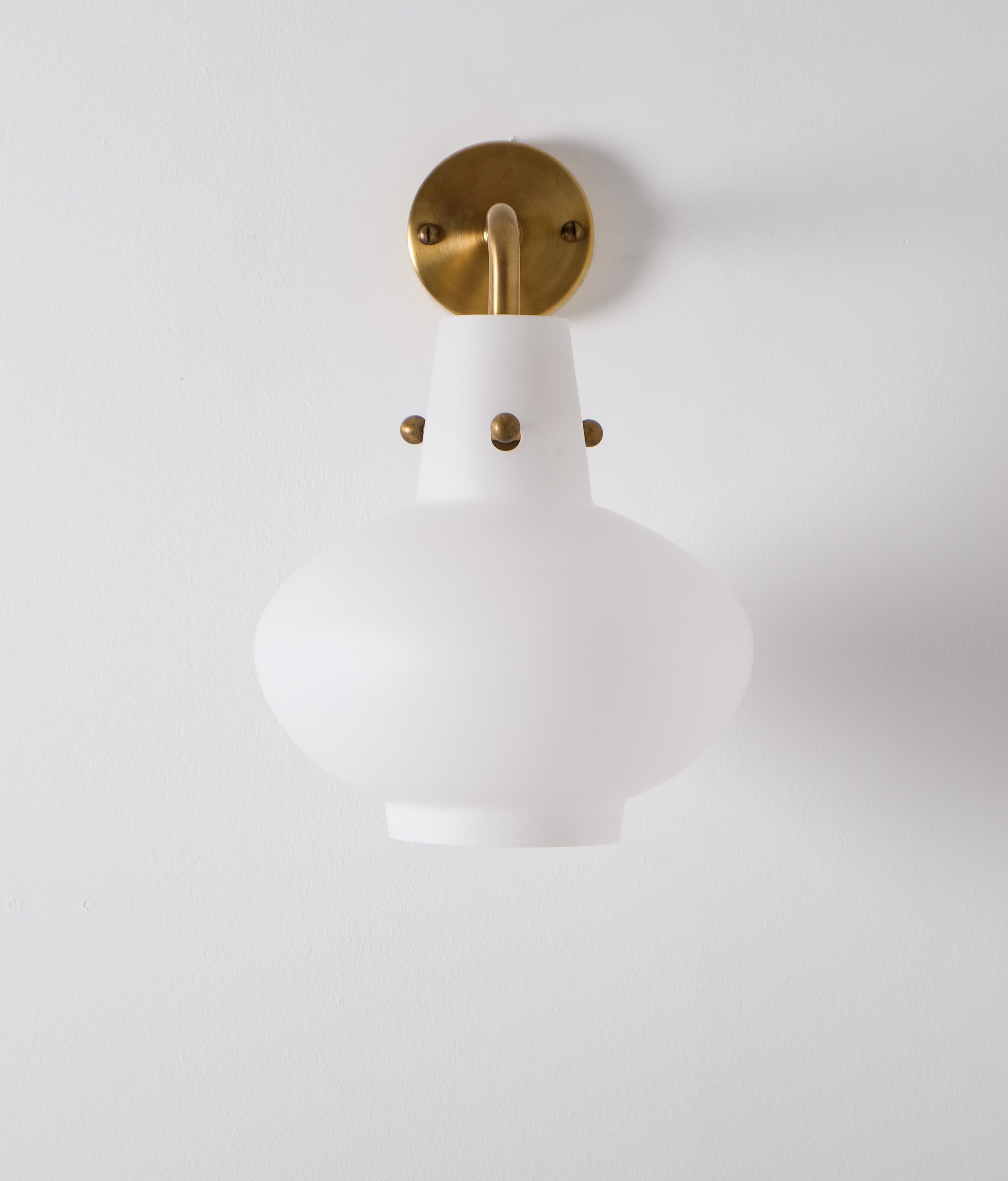 Scandinavian Modern Set of 4 wall lamps by Hans Bergström, Sweden, 1950s For Sale
