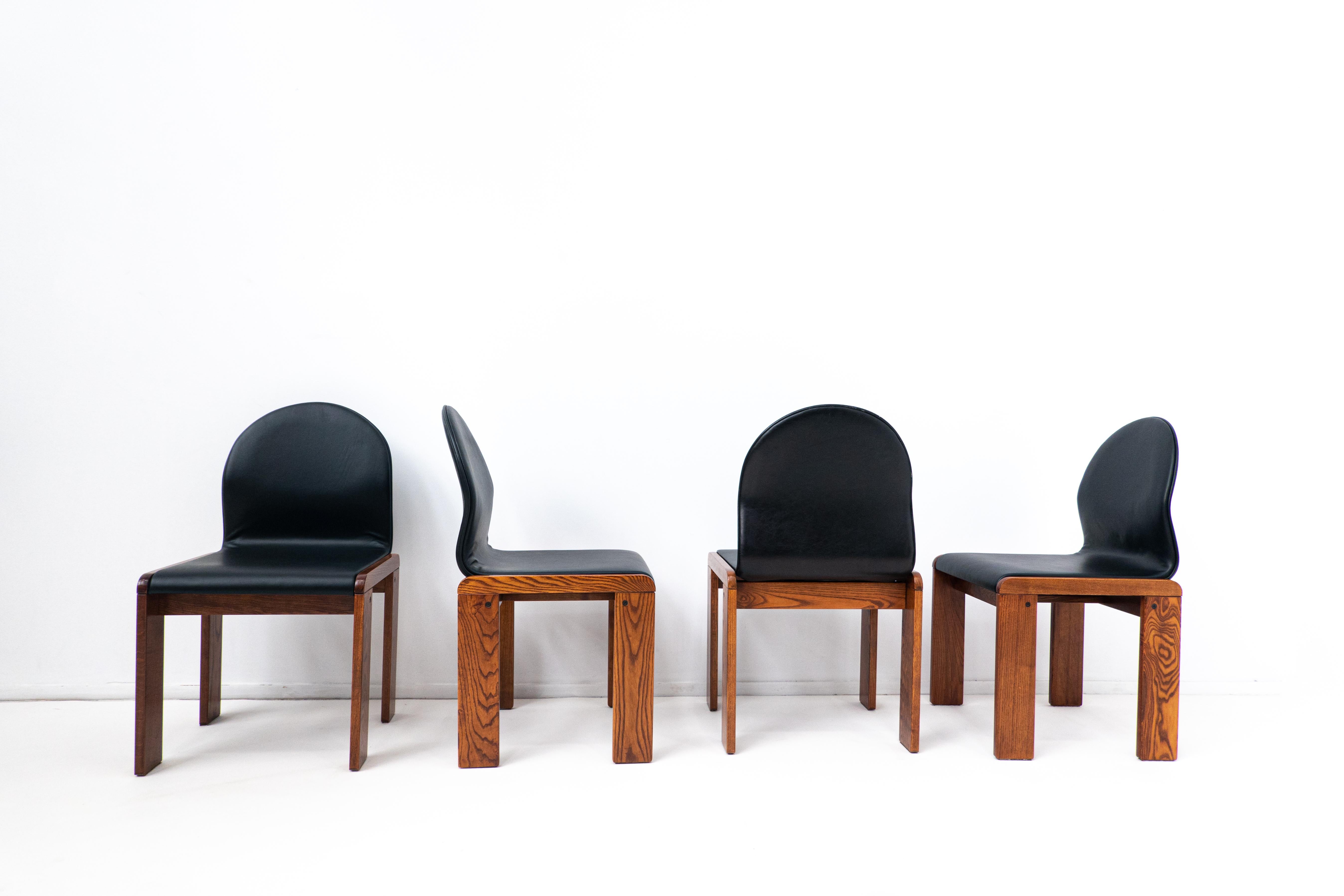 Italian Set of 4 Walnut and Leather Chairs by Afra and Tobia Scarpa, Italy, 1970s