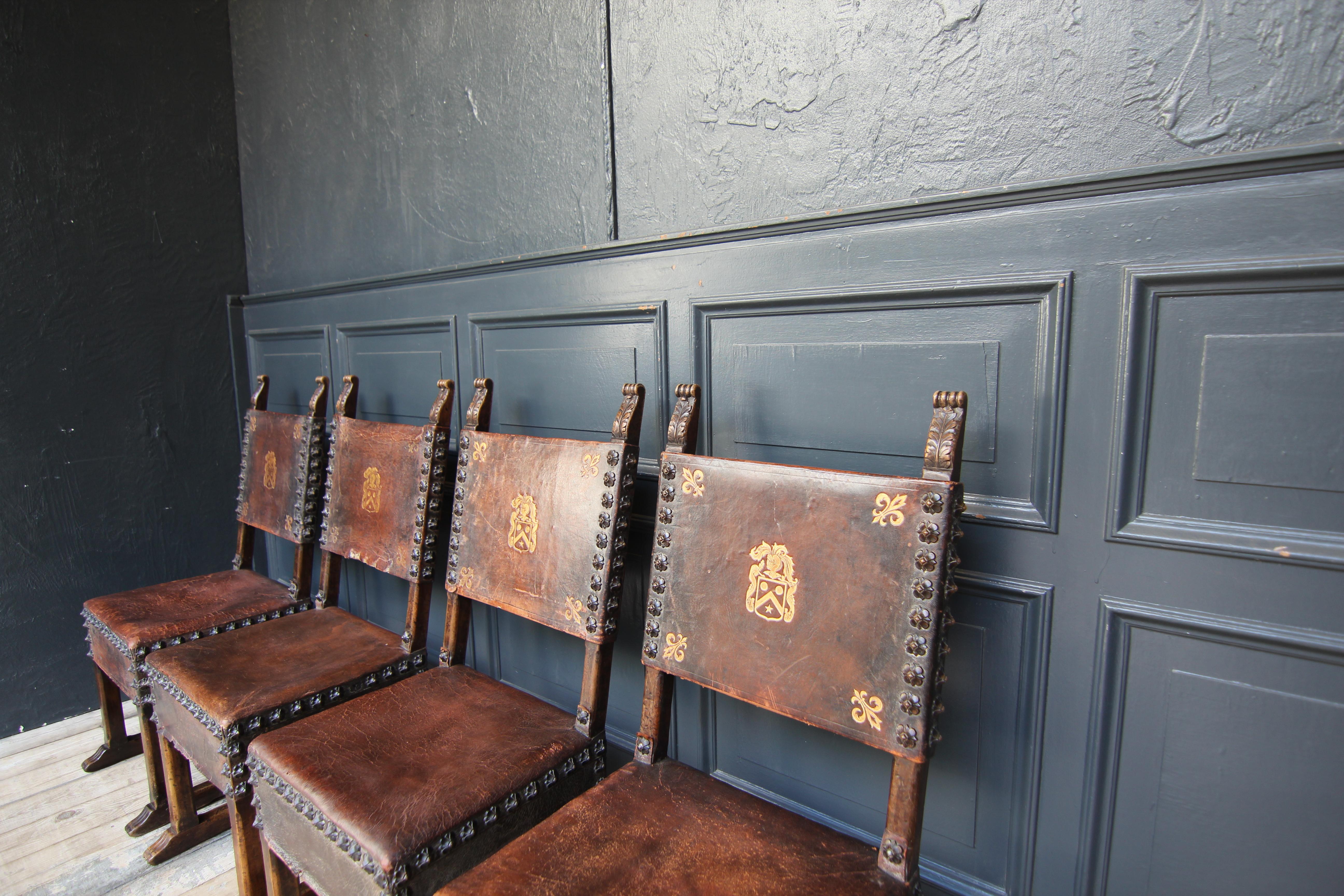 Set of 4 Walnut and Leather Renaissance Style Chairs by Krieger In Fair Condition For Sale In Dusseldorf, DE