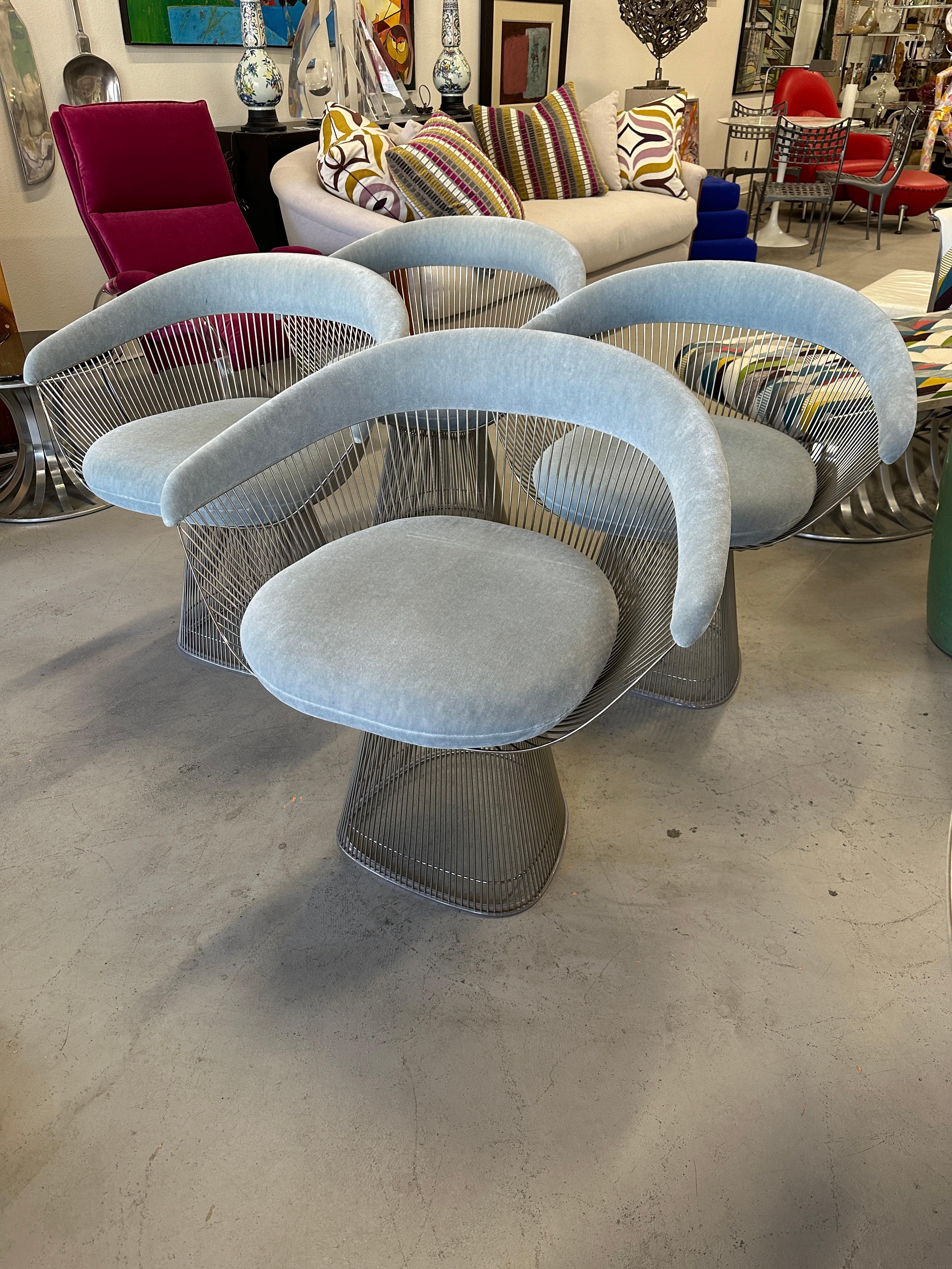 Italian Set of 4 Warren Platner for Knoll Dining Arm Chairs in Knoll Swan Velvet