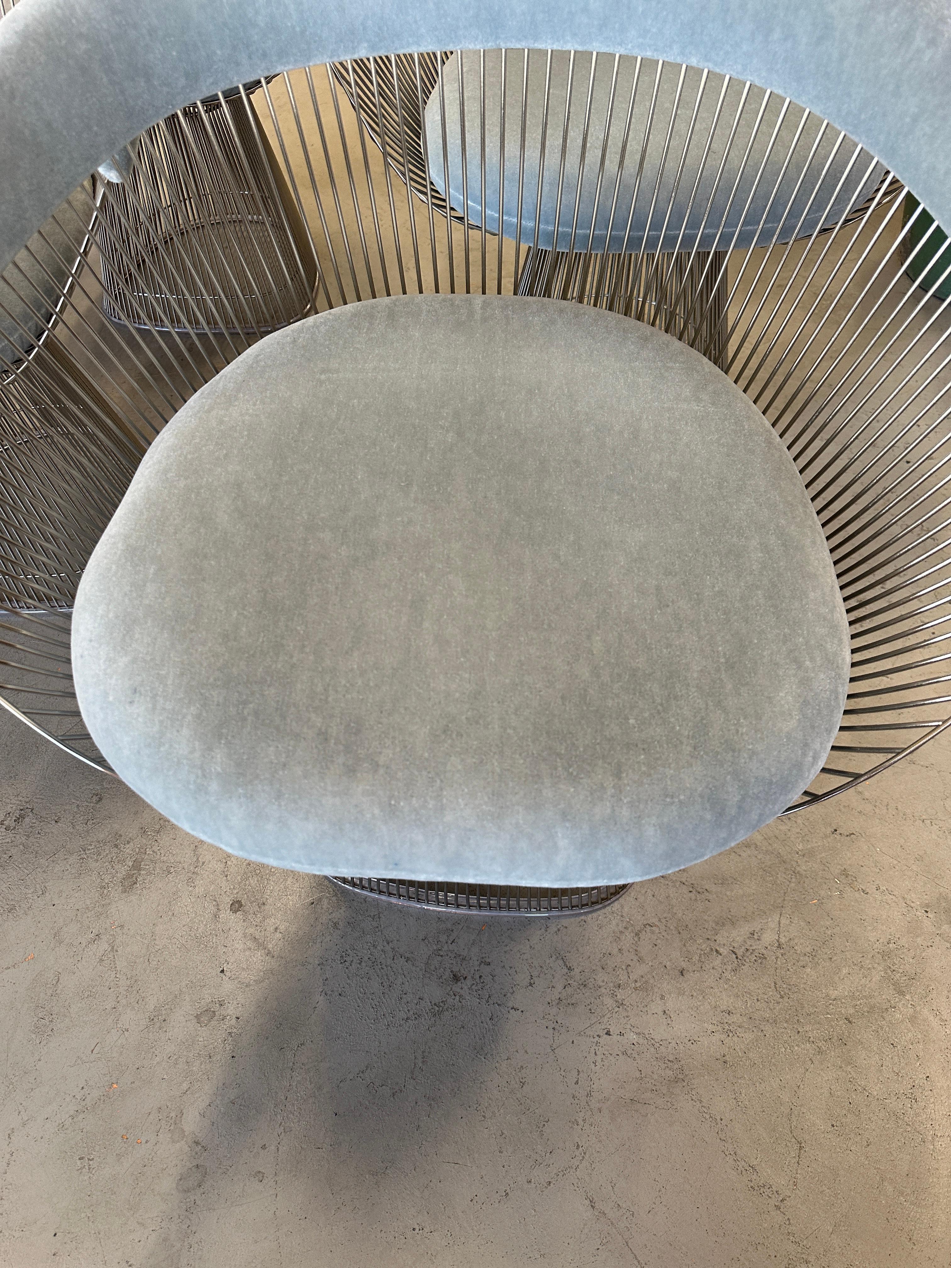 Contemporary Set of 4 Warren Platner for Knoll Dining Arm Chairs in Knoll Swan Velvet