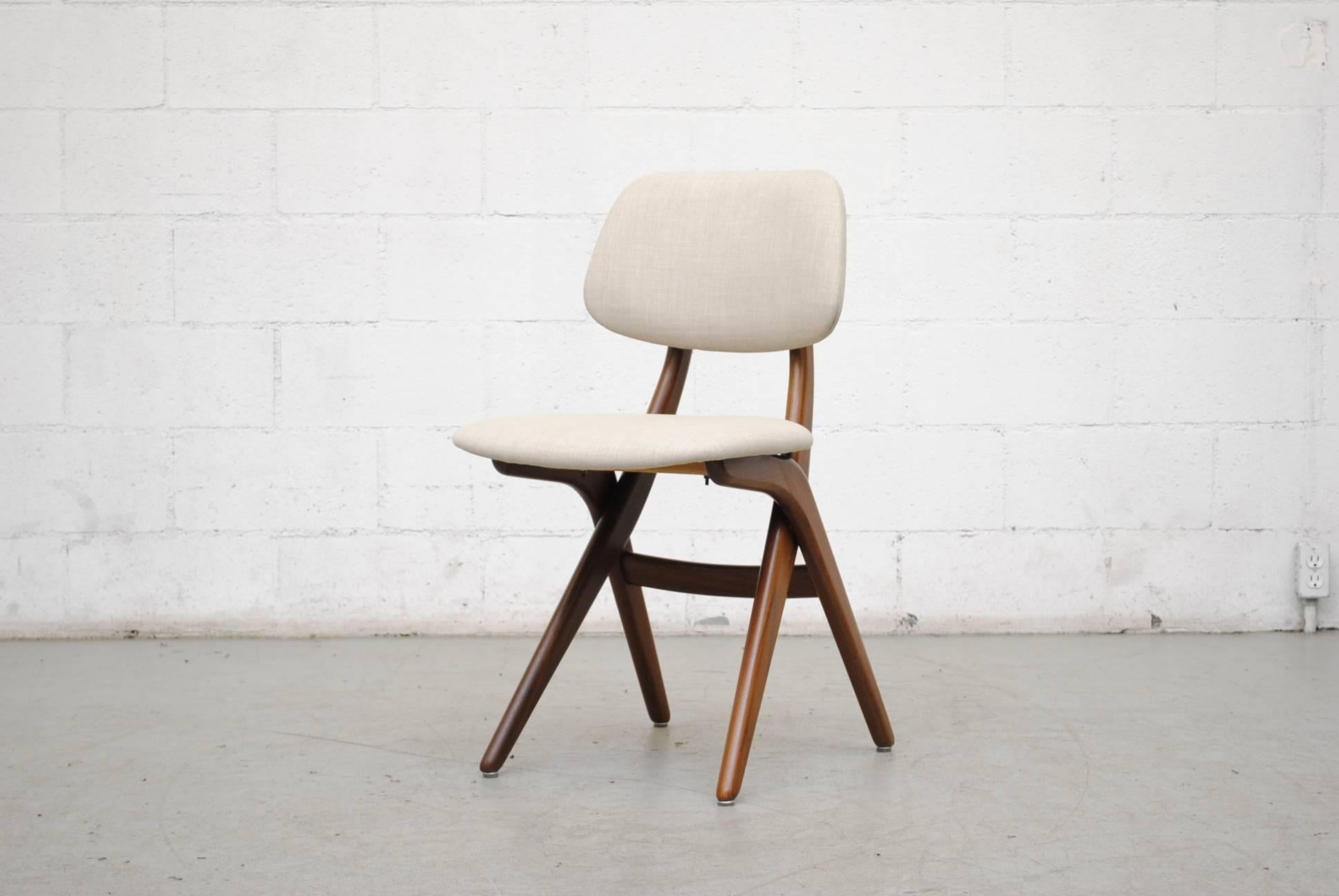 Mid-Century Modern Single Webe Pelican Dining Chair
