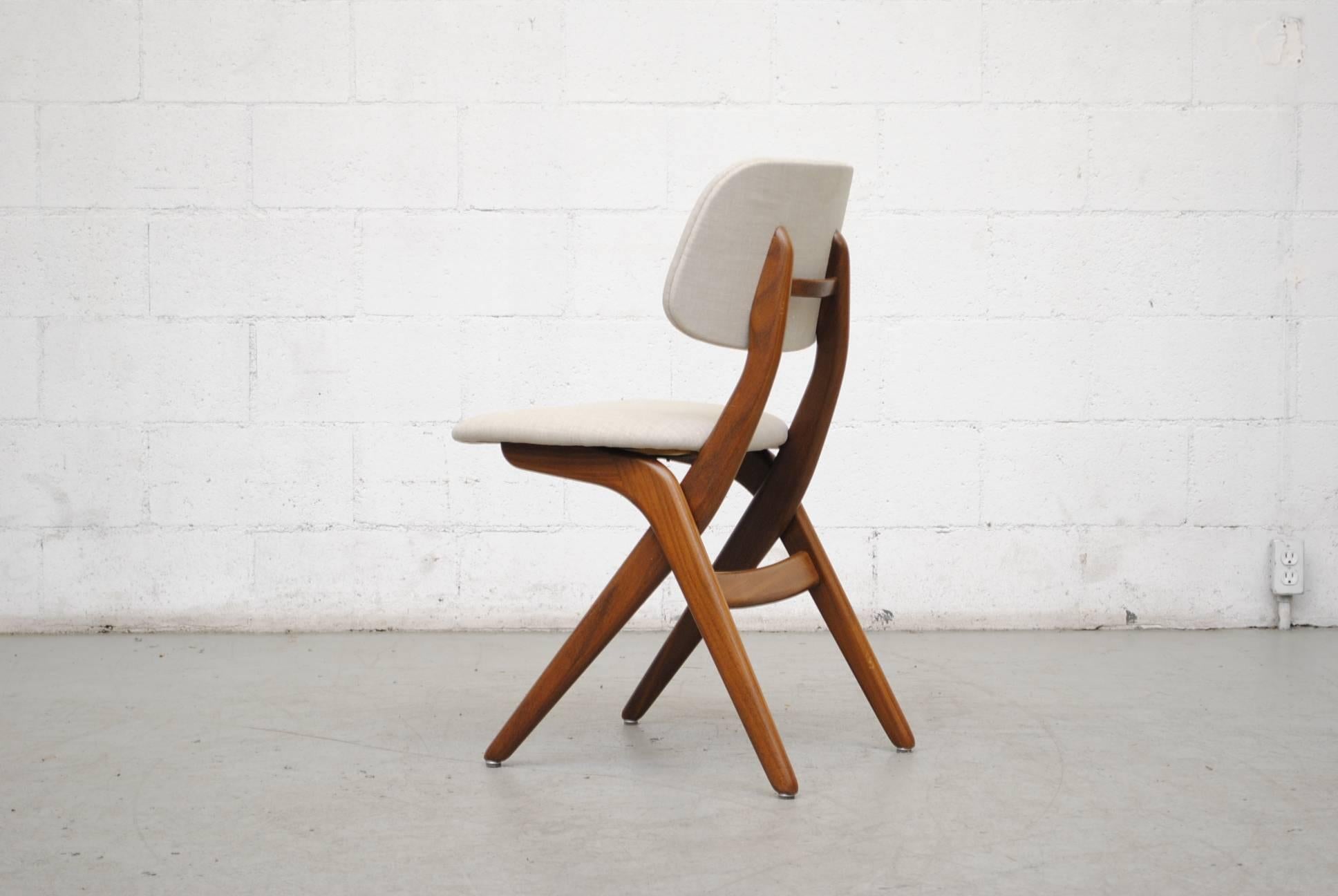Single Webe Pelican Dining Chair In Good Condition In Los Angeles, CA
