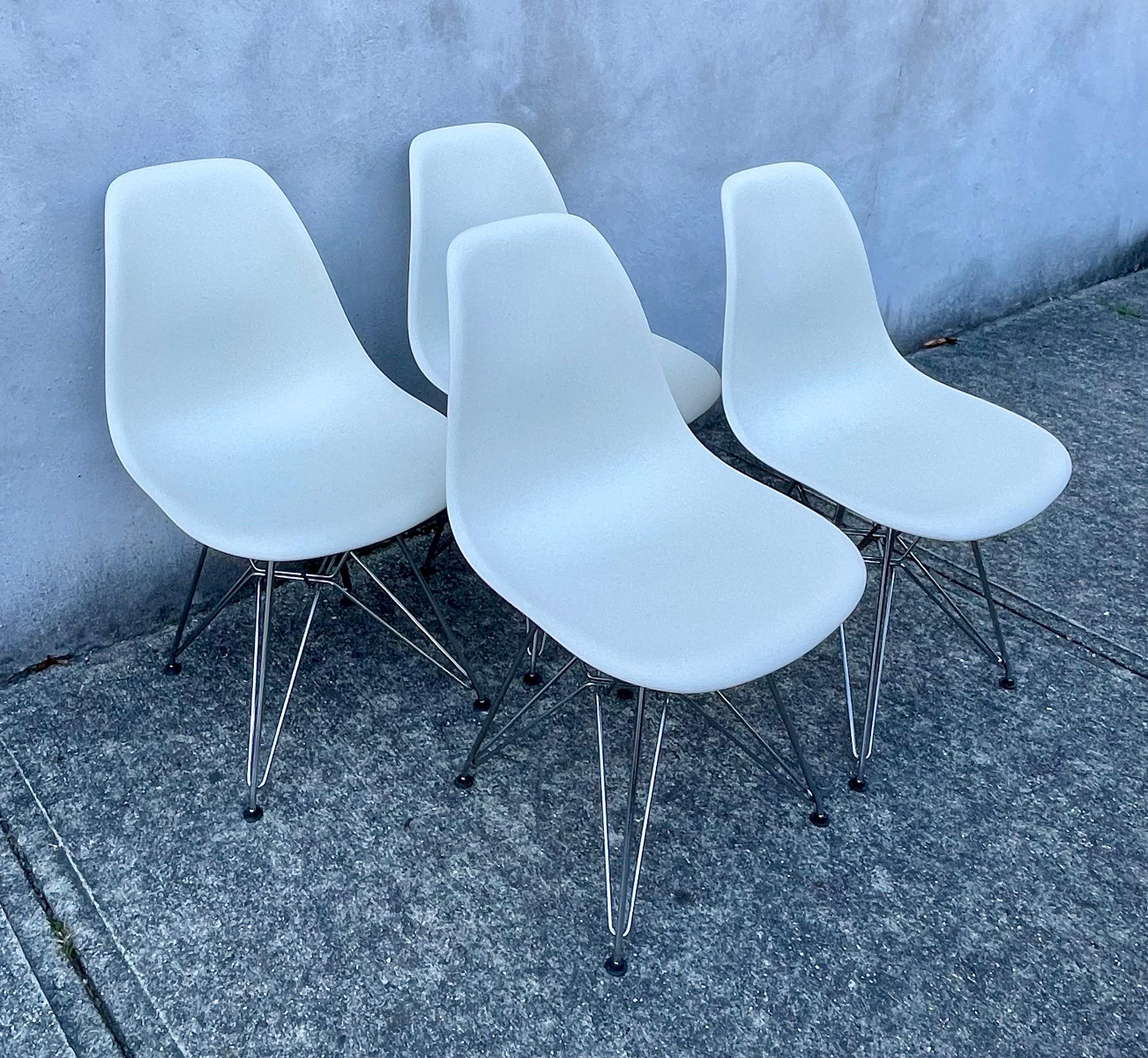 Mid-Century Modern Set of 4 White Eames DSR Dining Chairs with Chromed Steel Eiffel Base, 2010