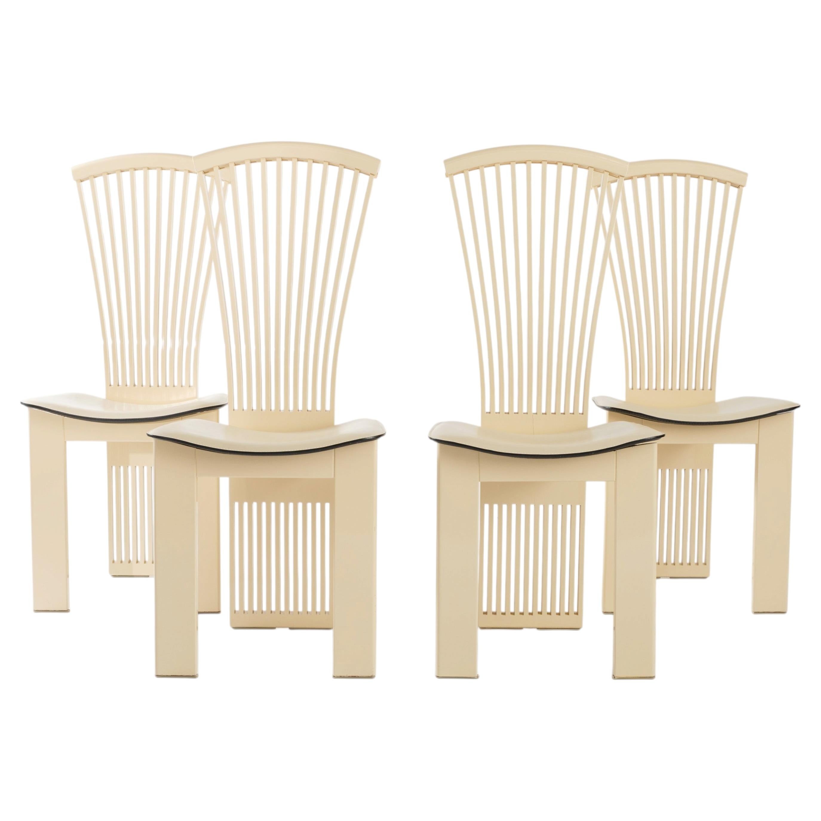 Ensemble de 4 chaises de salle à manger italiennes Pietro Costantini en laque blanche et cuir
