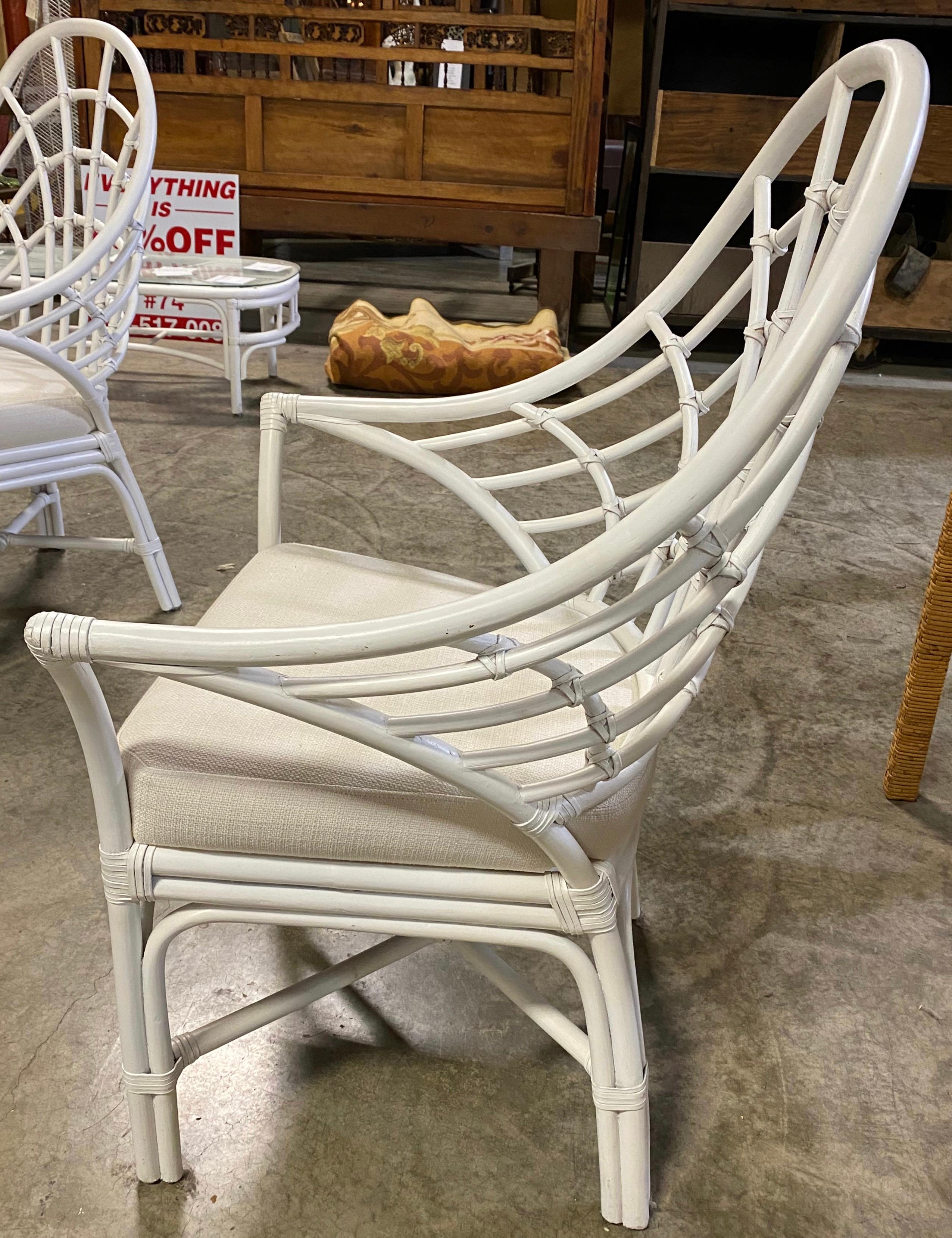 Set of 4 White Rattan Pencil Reed Fan Back Dining Chairs In Good Condition For Sale In Sheffield, MA