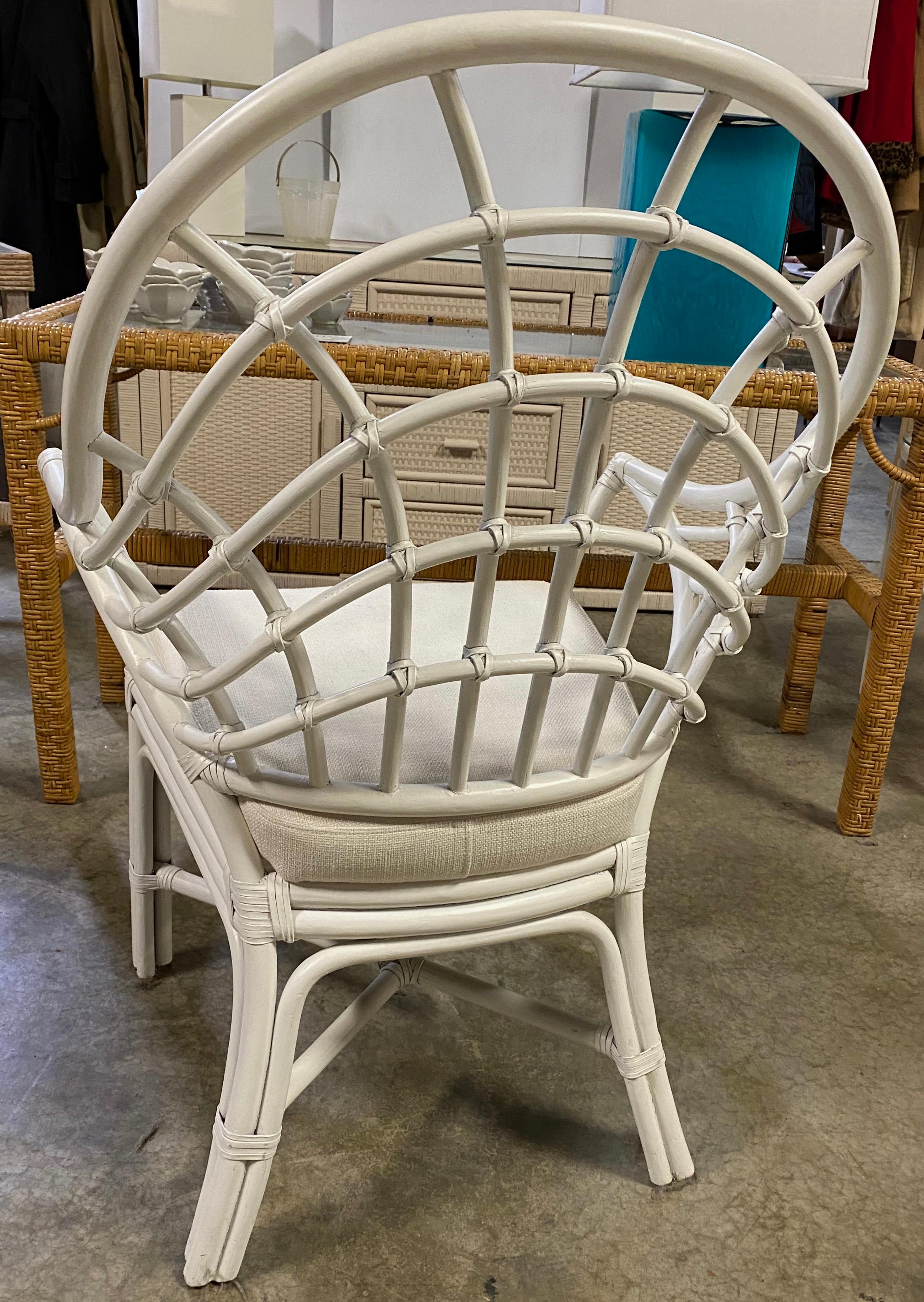 20th Century Set of 4 White Rattan Pencil Reed Fan Back Dining Chairs For Sale