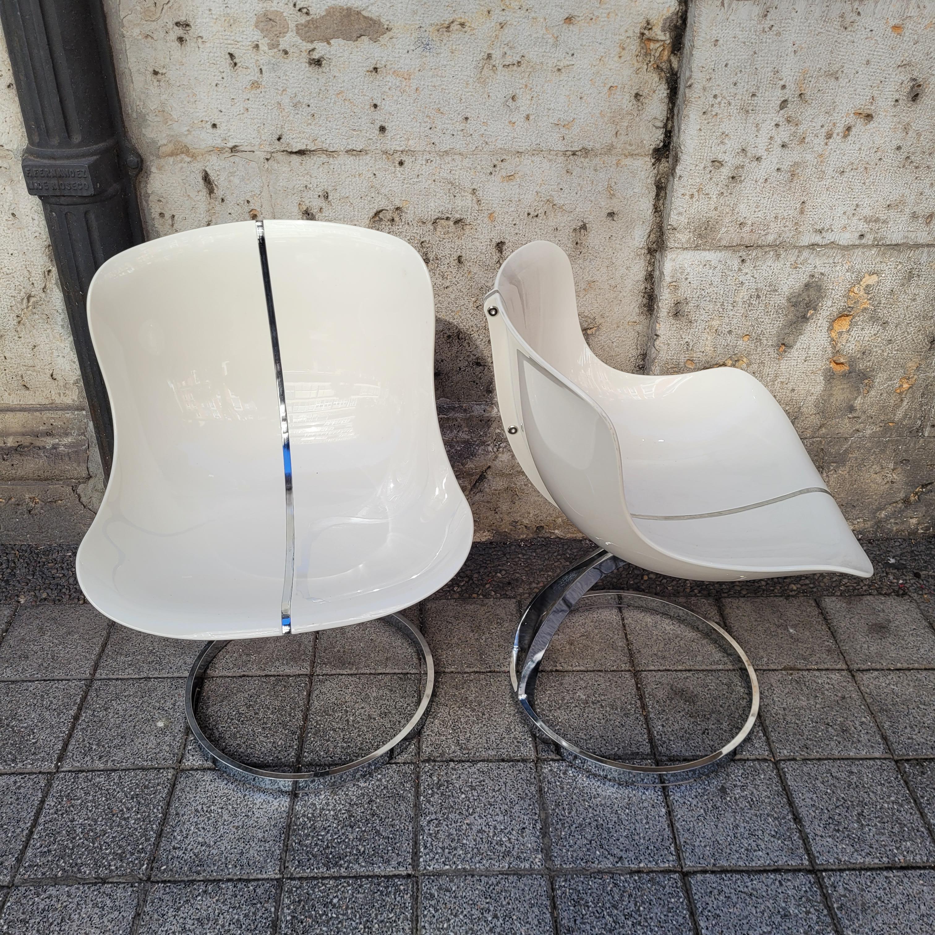 Set of 4 white Space Age Goldfinger fiberglass chairs after Michel Cadestin For Sale 9