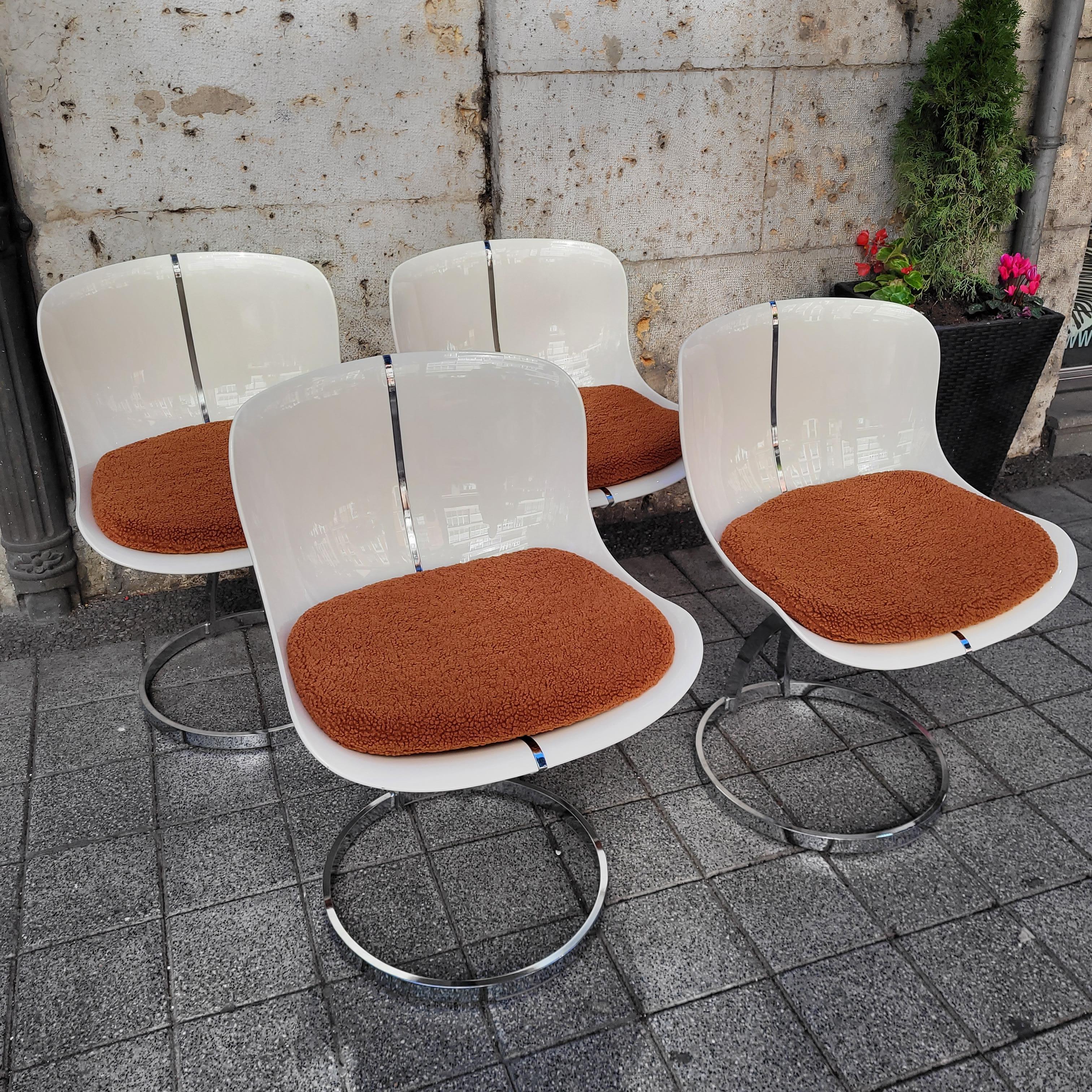 Hand-Crafted Set of 4 white Space Age Goldfinger fiberglass chairs after Michel Cadestin For Sale