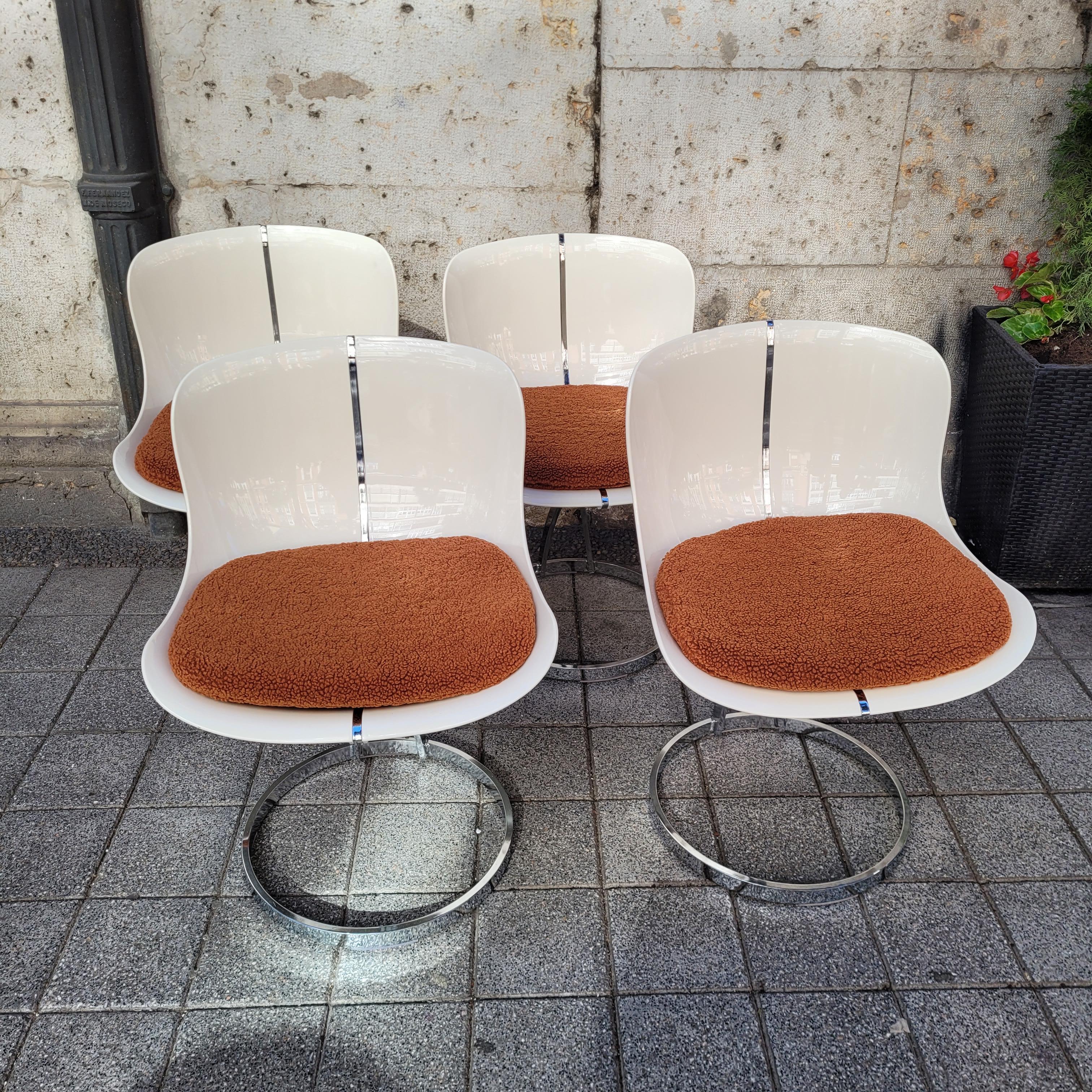 Set of 4 white Space Age Goldfinger fiberglass chairs after Michel Cadestin For Sale 1