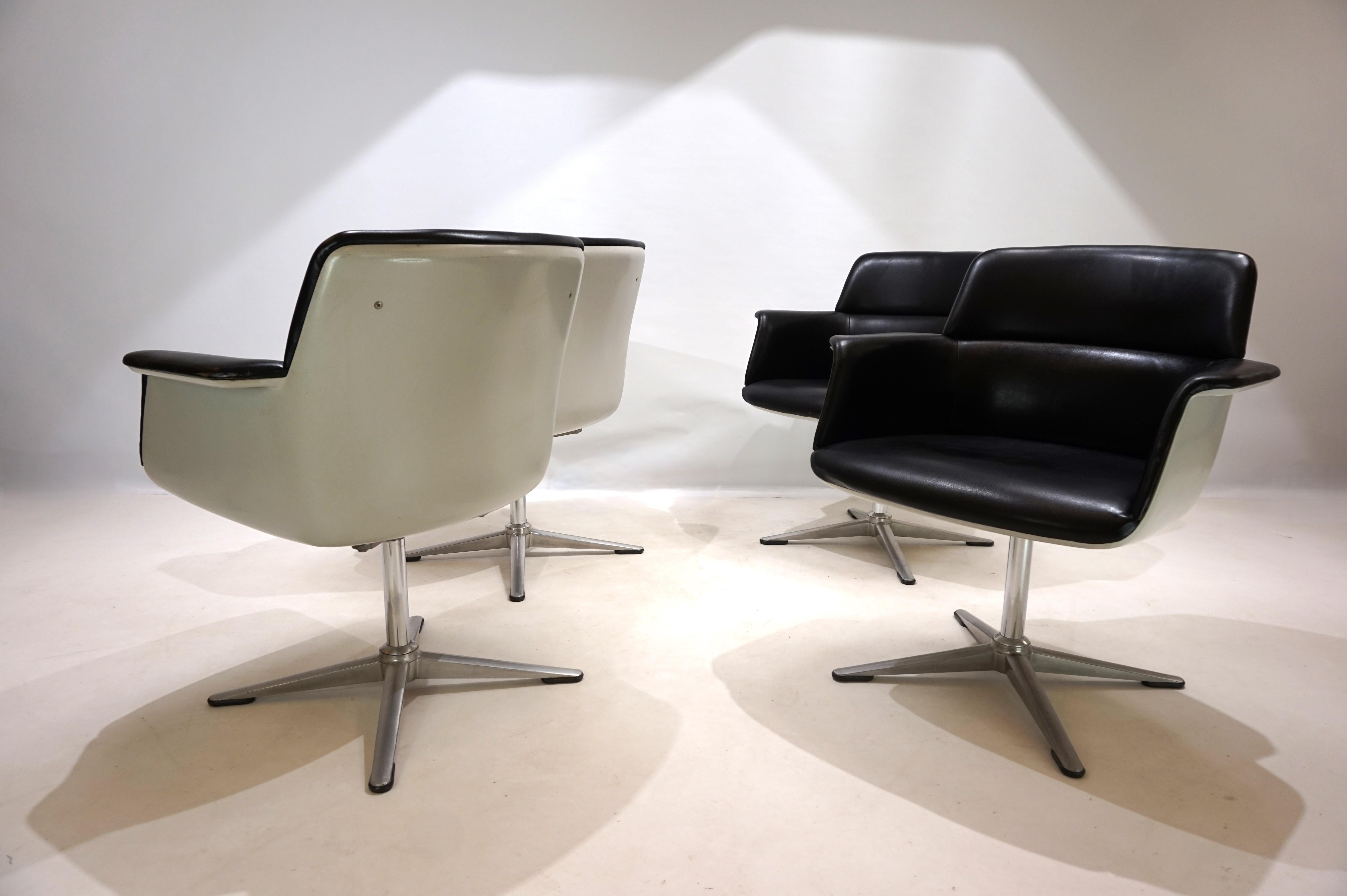 German Set of 4 Wilkhahn 250 dining/office chairs by Friso Kramer