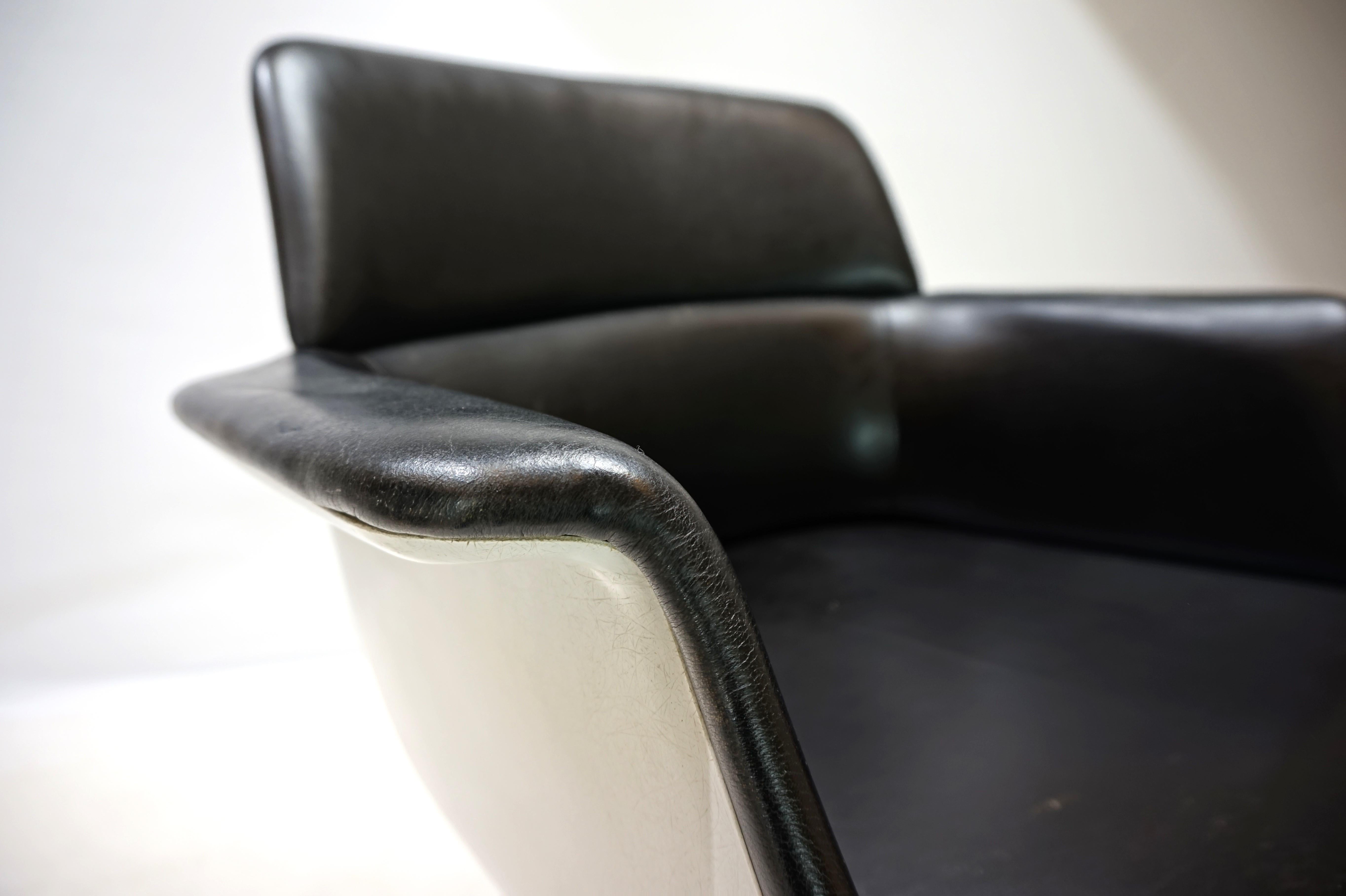 Mid-20th Century Set of 4 Wilkhahn 250 dining/office chairs by Friso Kramer