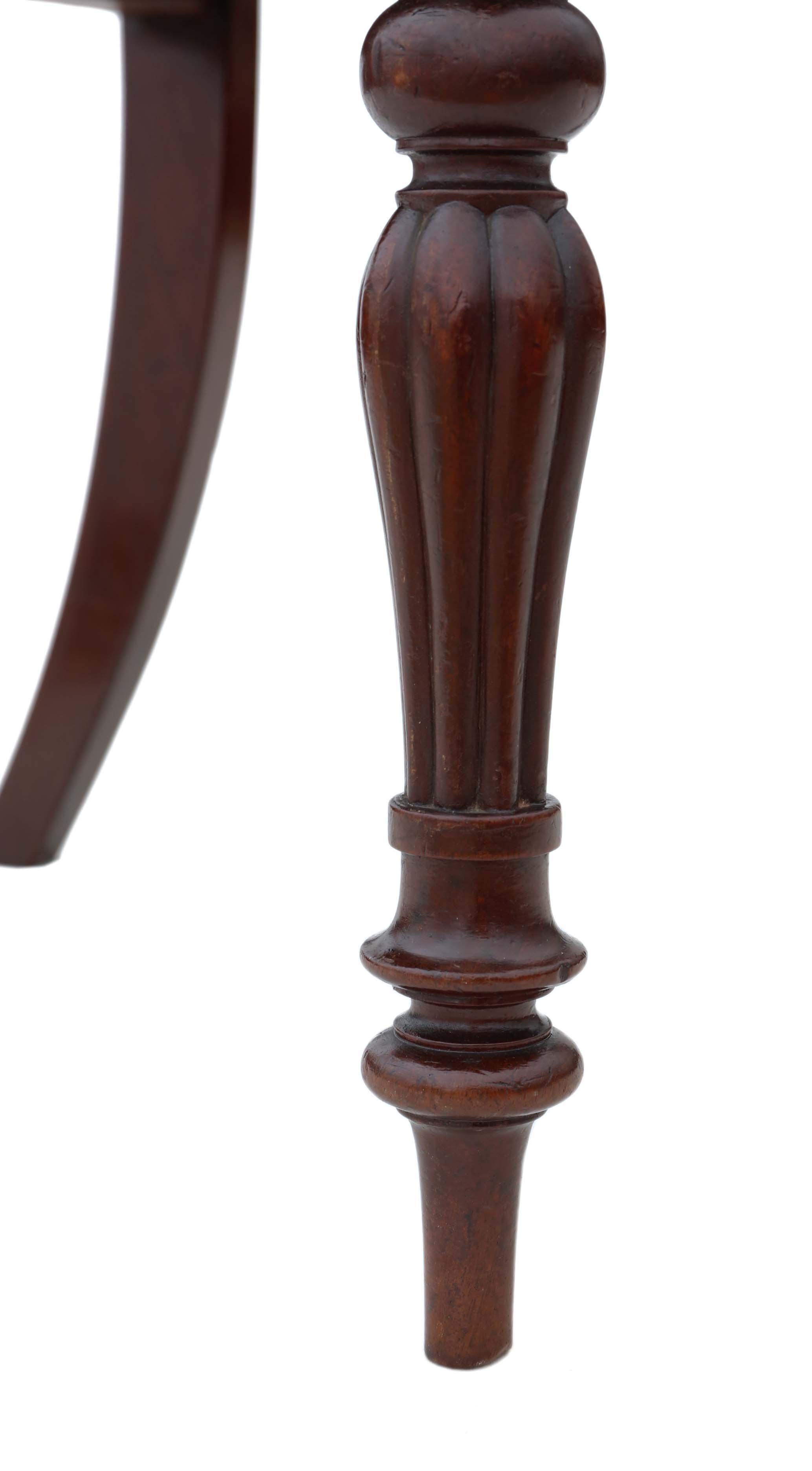 Mid-19th Century Set of 4 William IV Mahogany Balloon Back Dining Chairs