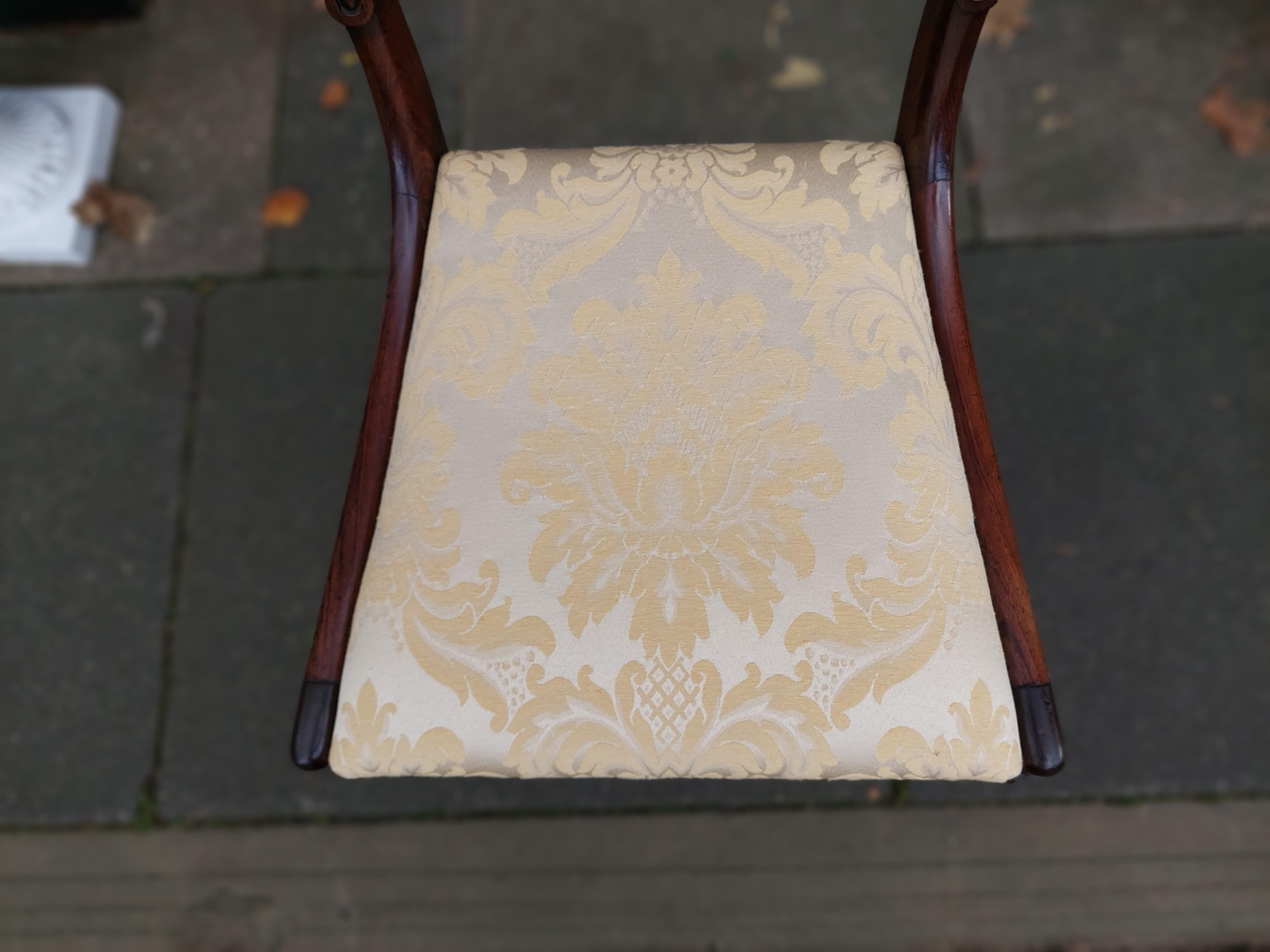 Set di 4 sedie da pranzo William IV Rosewood In condizioni buone in vendita a Altrincham, GB