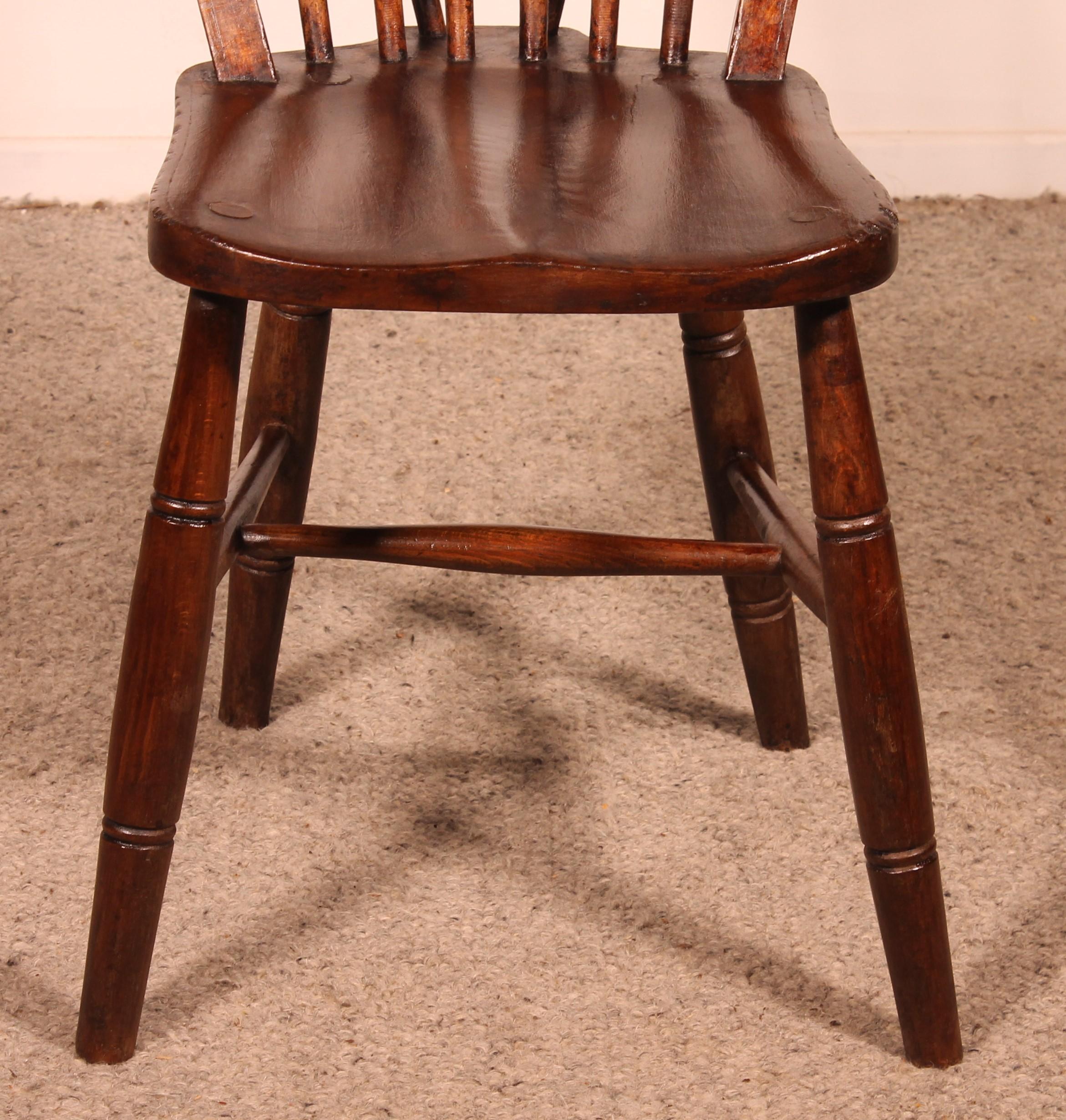 Set Of 4 Windsor Chairs From The 19th Century For Sale 1