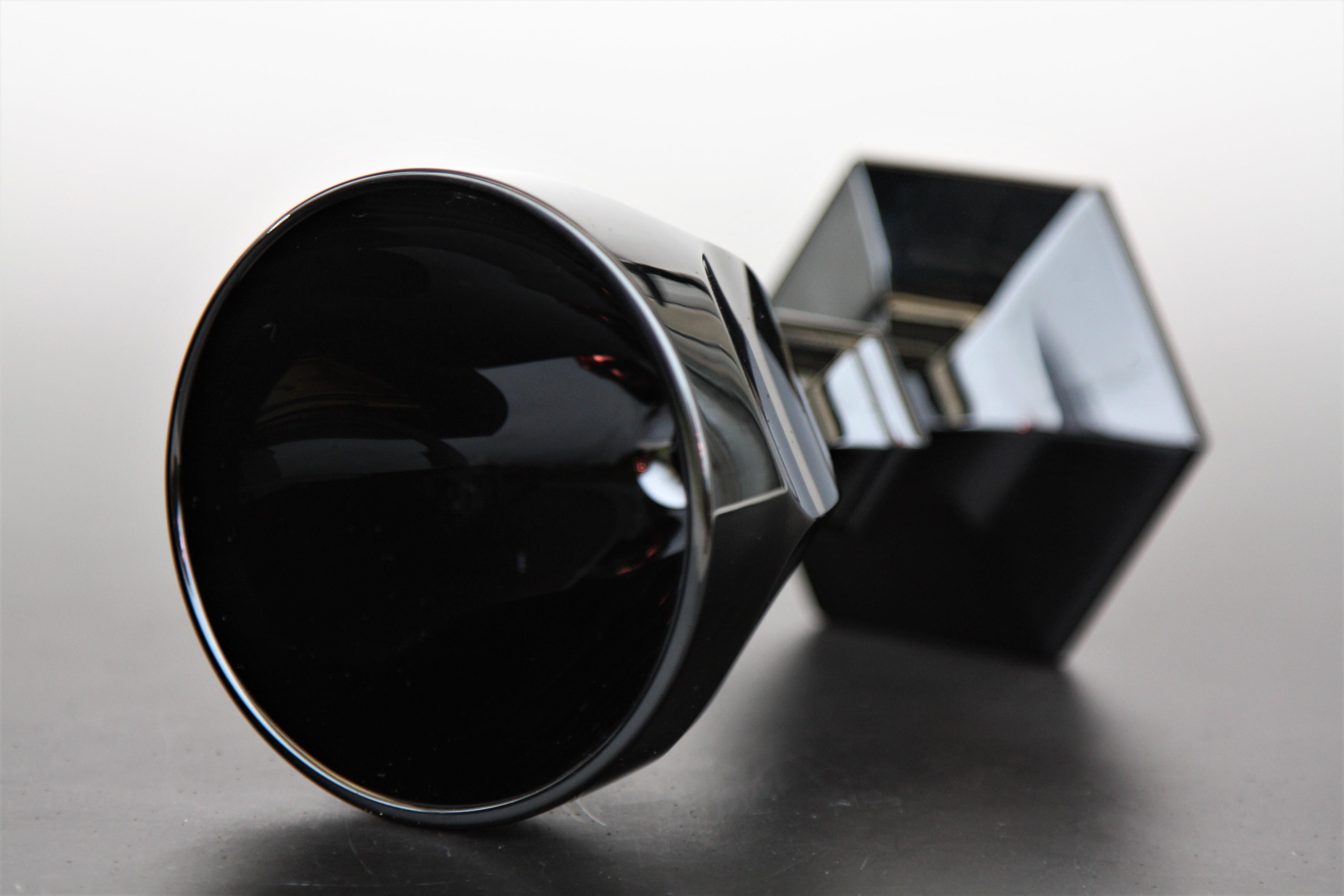 Cristal Set de 6 verres à vin en cristal noir Baccarat modèle Harcourt Imparfait
