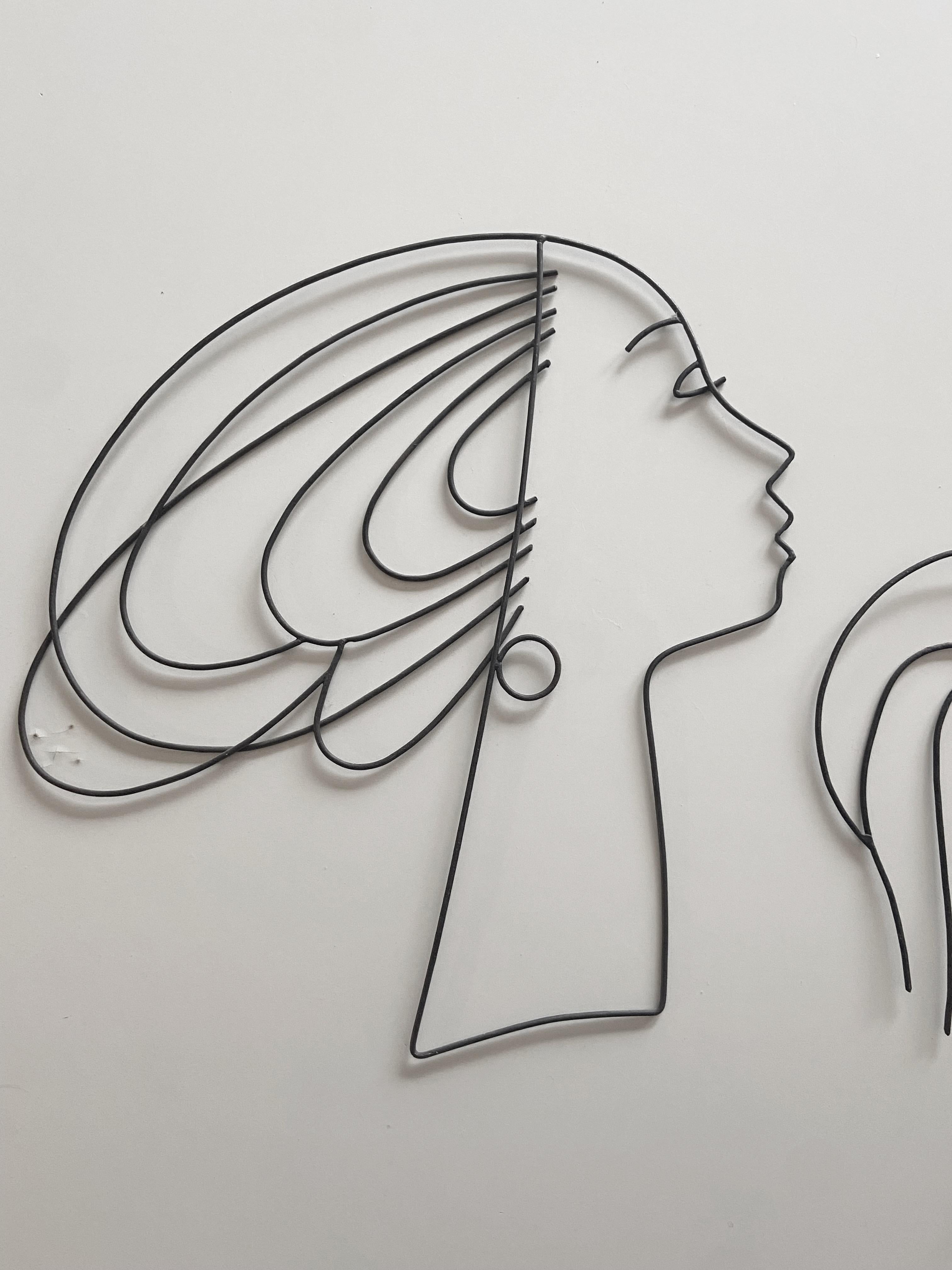 German Set of 4 Wire Wall Sculpture from the 1950s Silhouette Wire Figure Woman's Heads For Sale