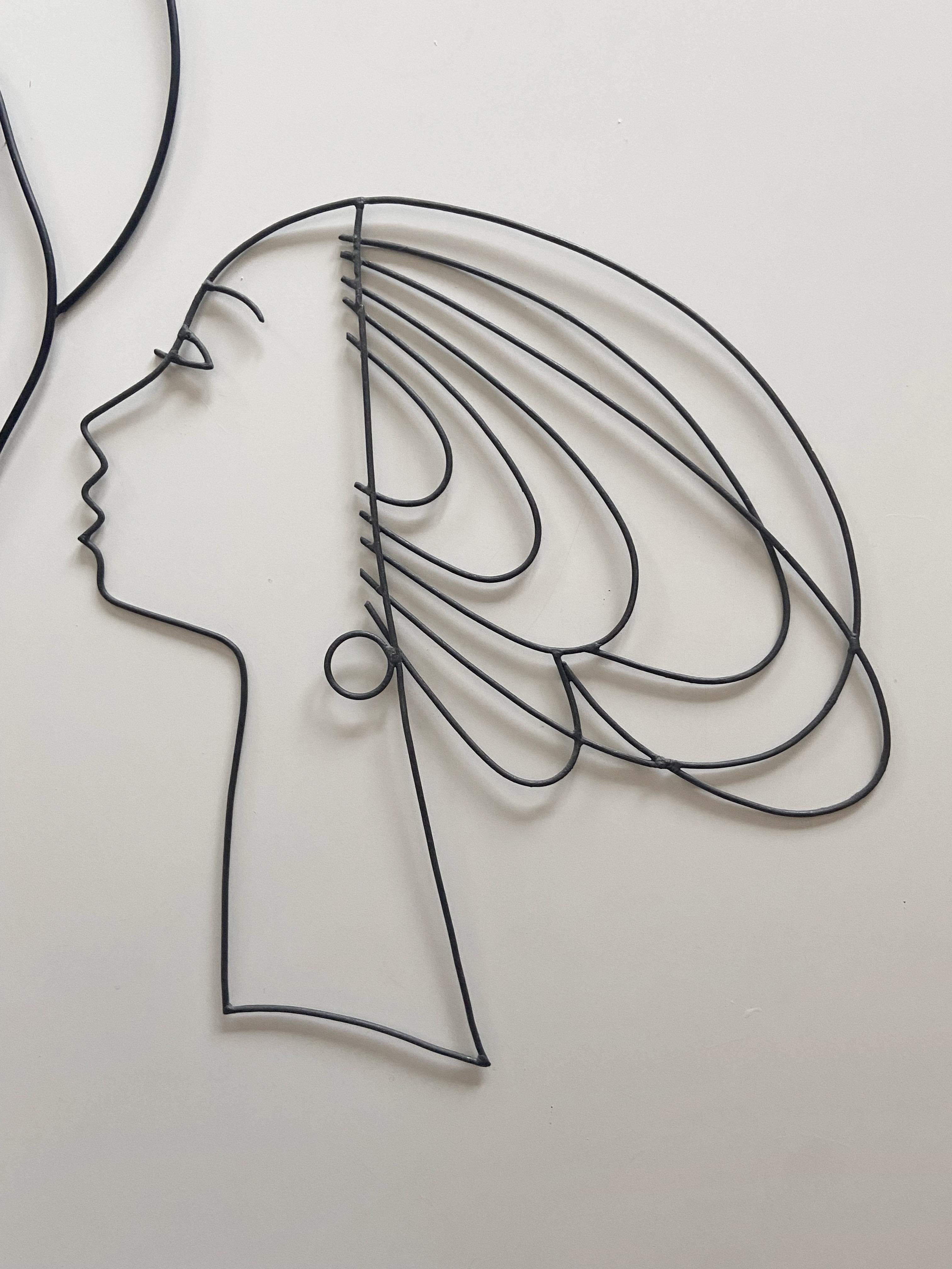 Metal Set of 4 Wire Wall Sculpture from the 1950s Silhouette Wire Figure Woman's Heads For Sale