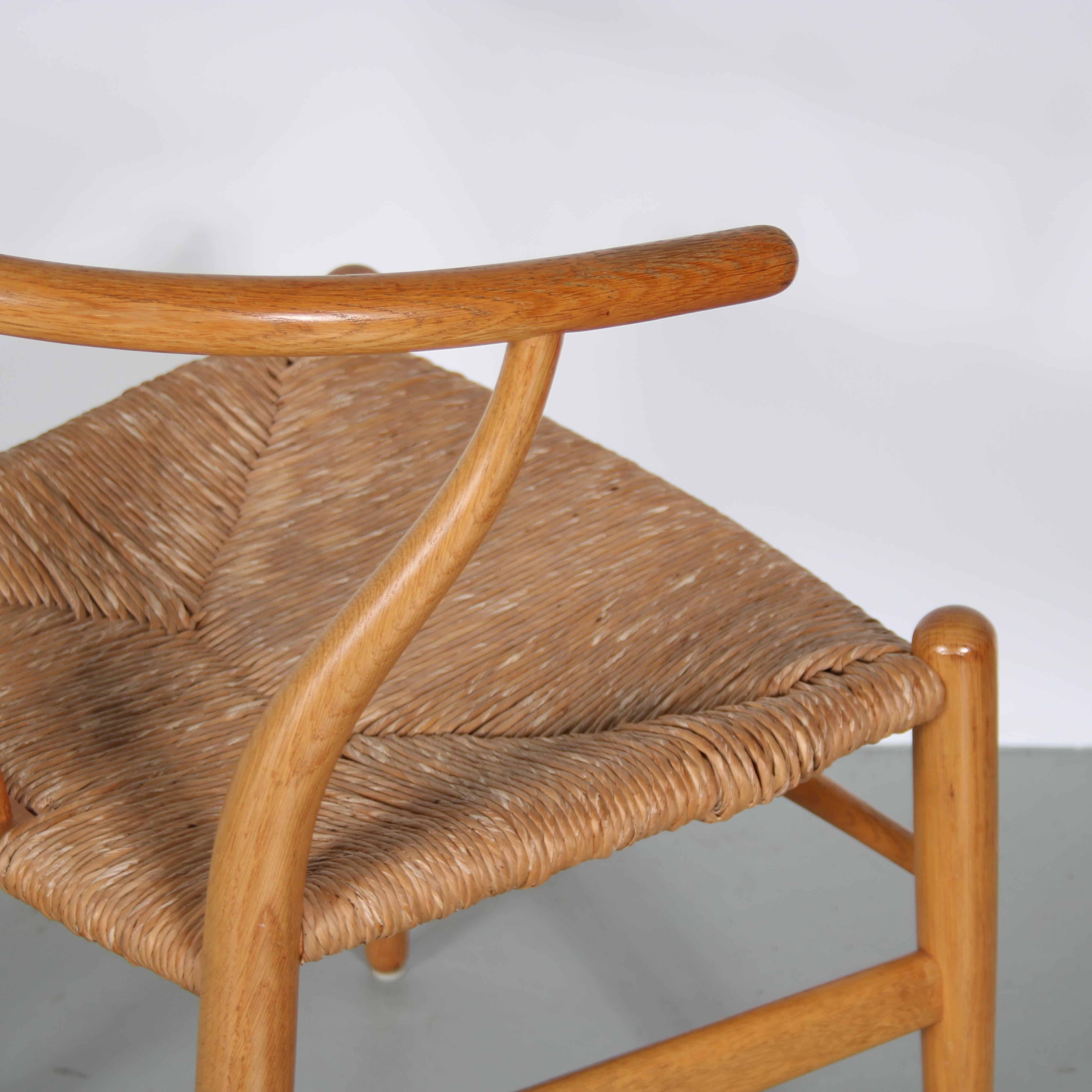 Set of 4 “Wishbone” Chairs by Hans J. Wegner for Carl Hansen, Denmark 1970 7
