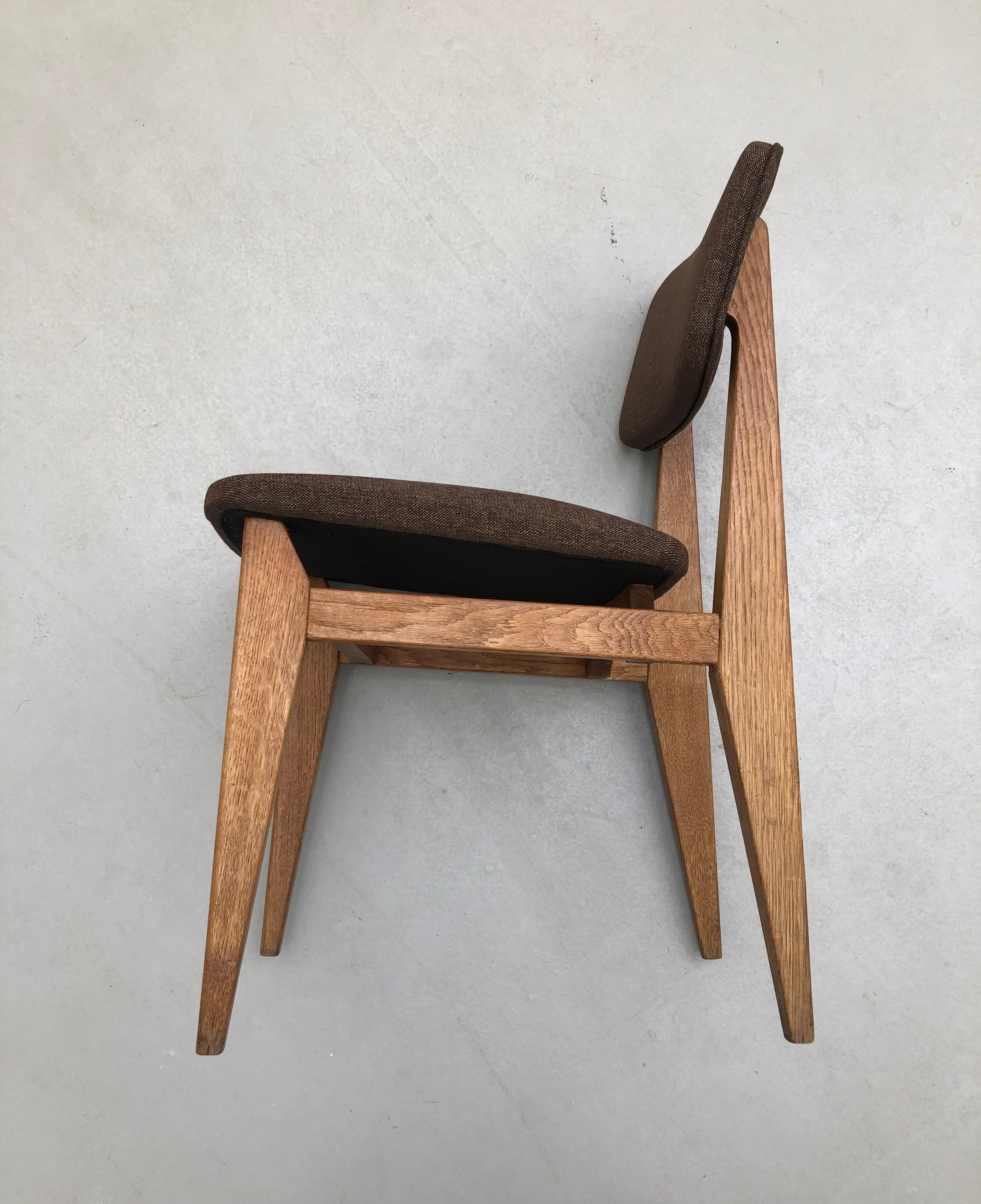 Ensemble de 4 chaises en bois et tissu par Marcel Gascoin, Arhec, années 1950 en vente 1