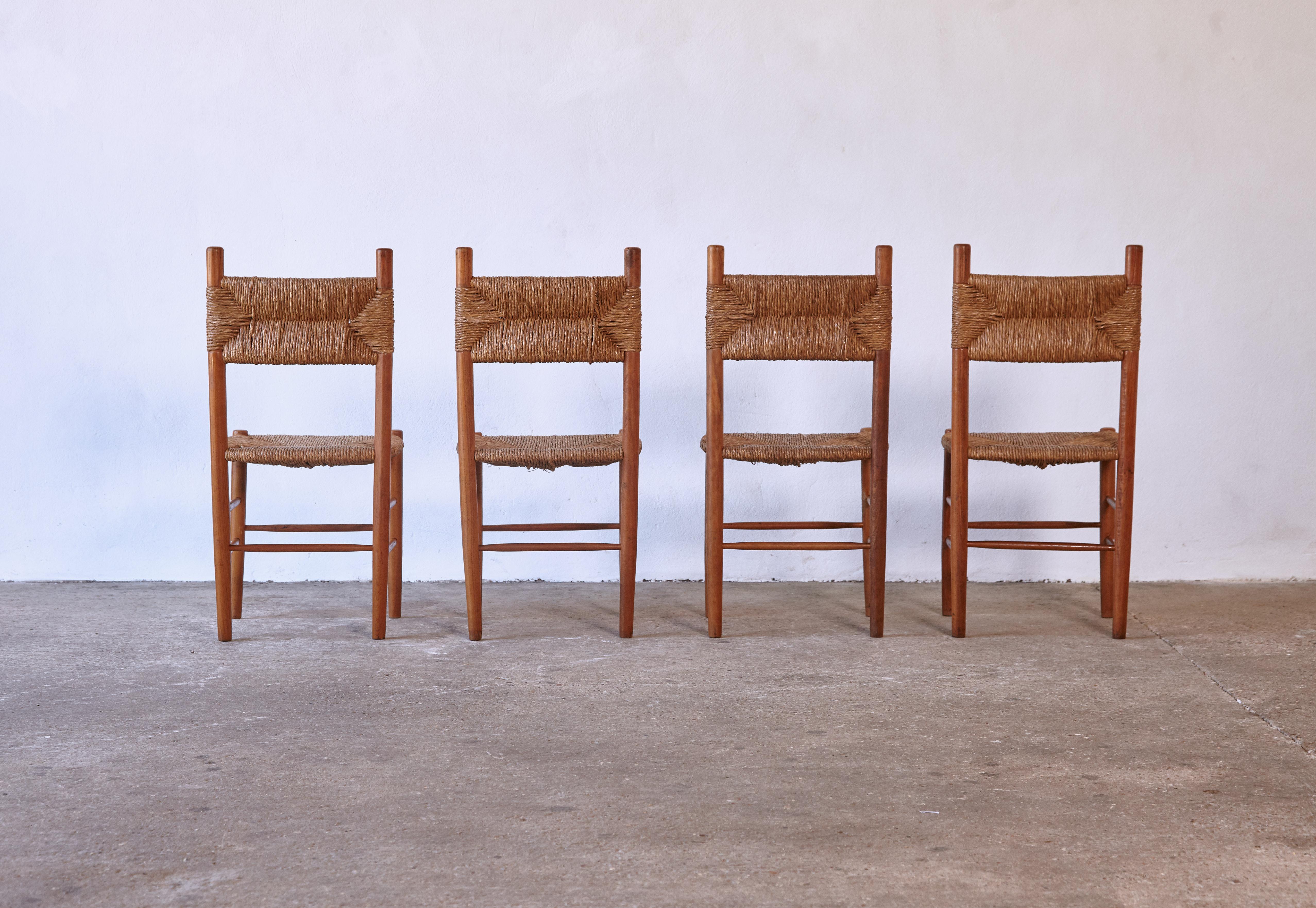 Set of 4 Wood and Rush Dining Chairs, France, 1960s, Style of Charlotte Perriand In Good Condition In London, GB