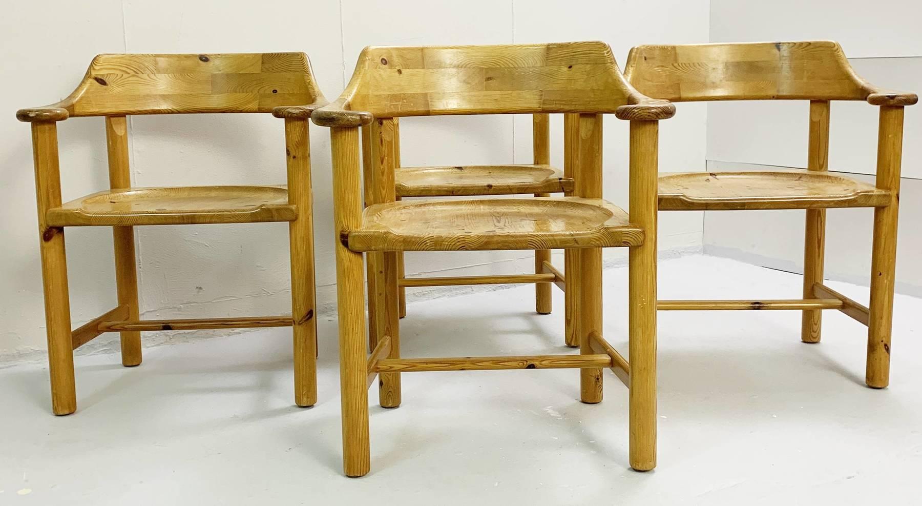 Set of 4 wood chairs.