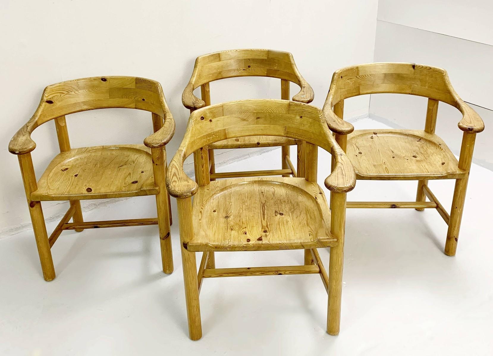 Européen Ensemble de 4 chaises en bois en vente