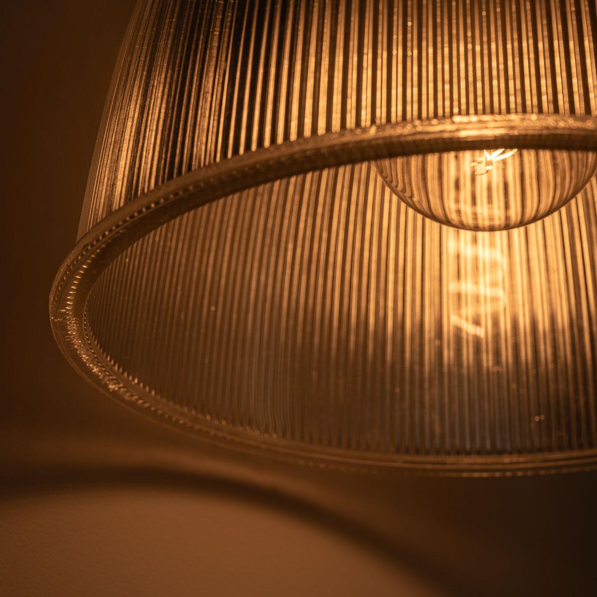 Set di 4 luci industriali prismatiche XL da fabbrica di Holophane in vendita 7