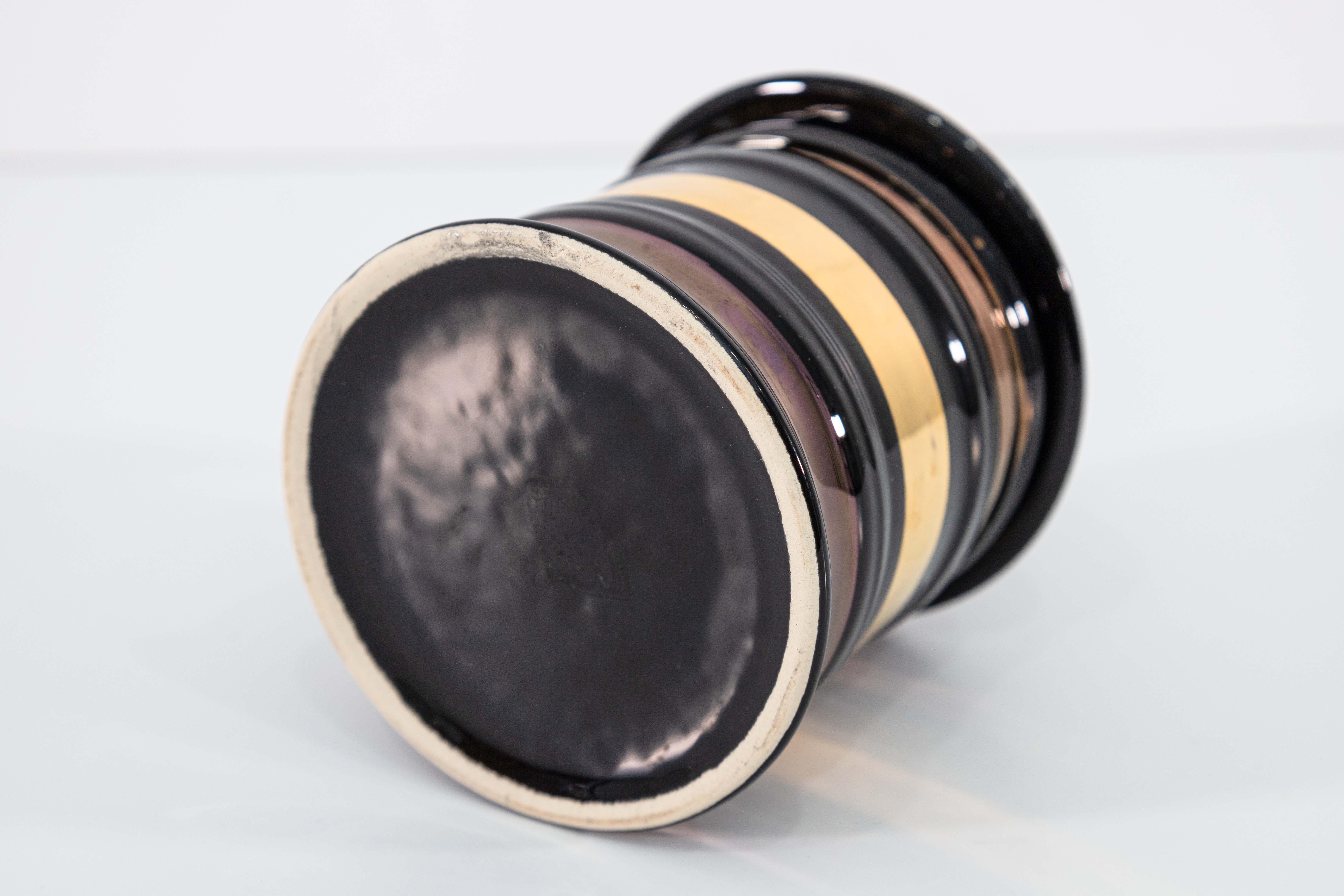 Set di 4 vasi in ceramica Yapacunchi Ceramica a righe nere con accenti dorati in vendita 6