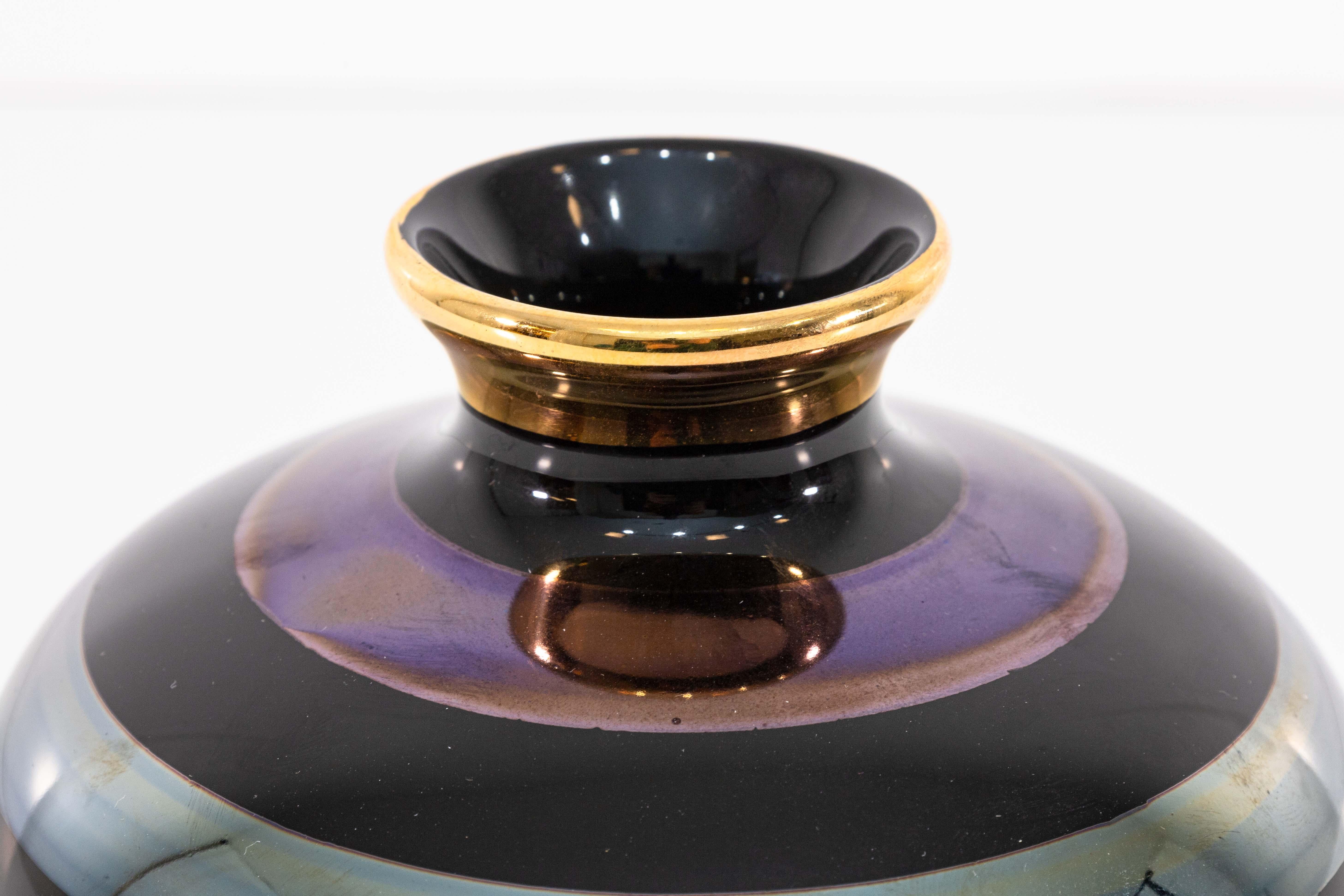 Set di 4 vasi in ceramica Yapacunchi Ceramica a righe nere con accenti dorati in vendita 8