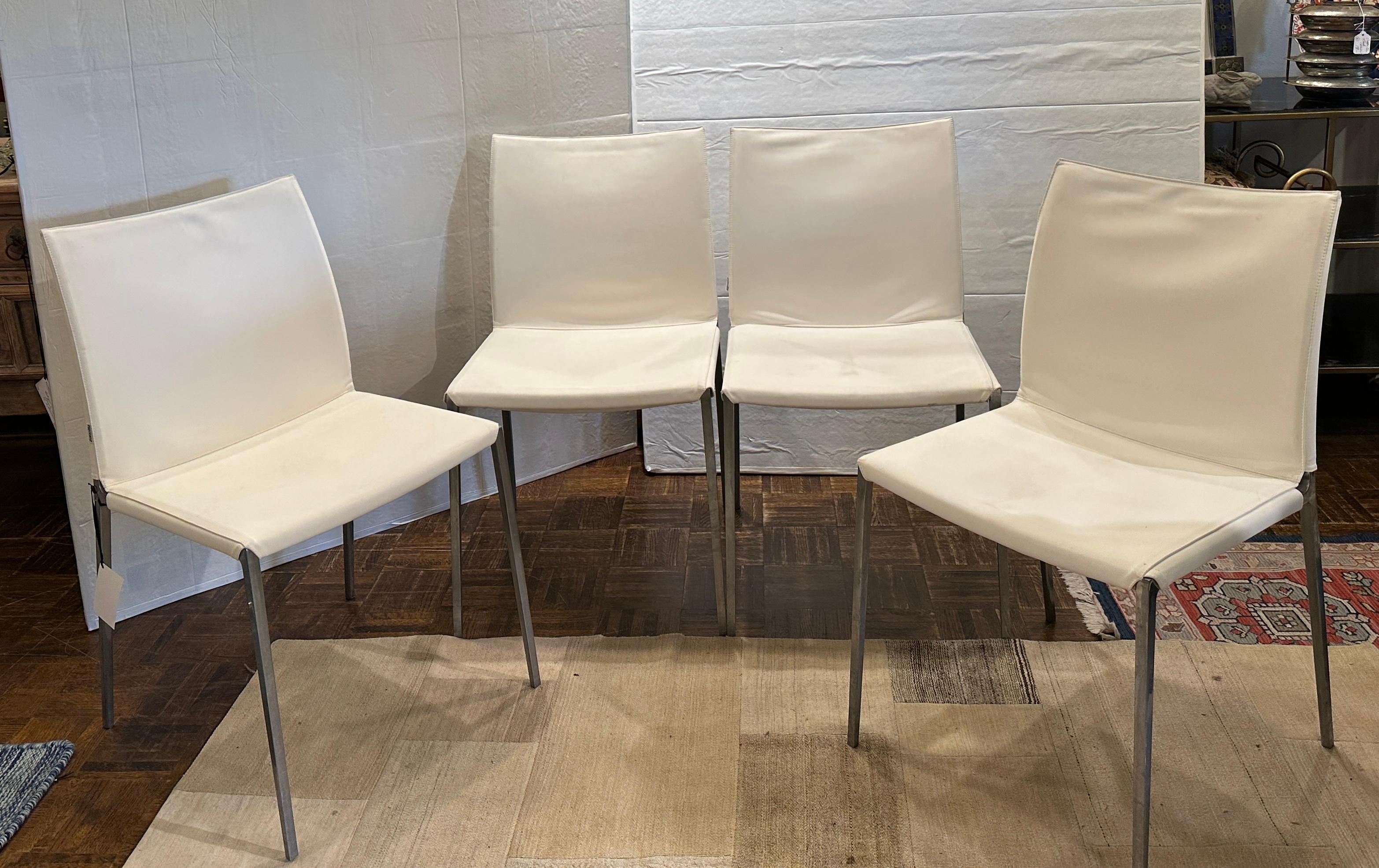 Italian Set of 4 Zanotta Mid Century Dining Chairs