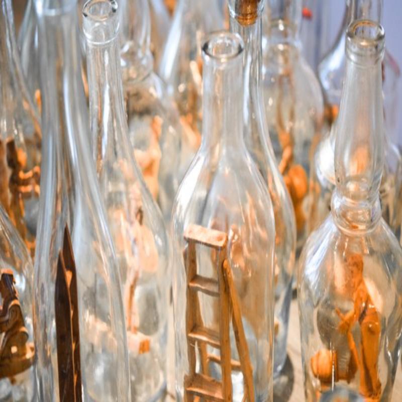 Juego de 40 botellas de arte popular saboyano, años 60 en venta 3