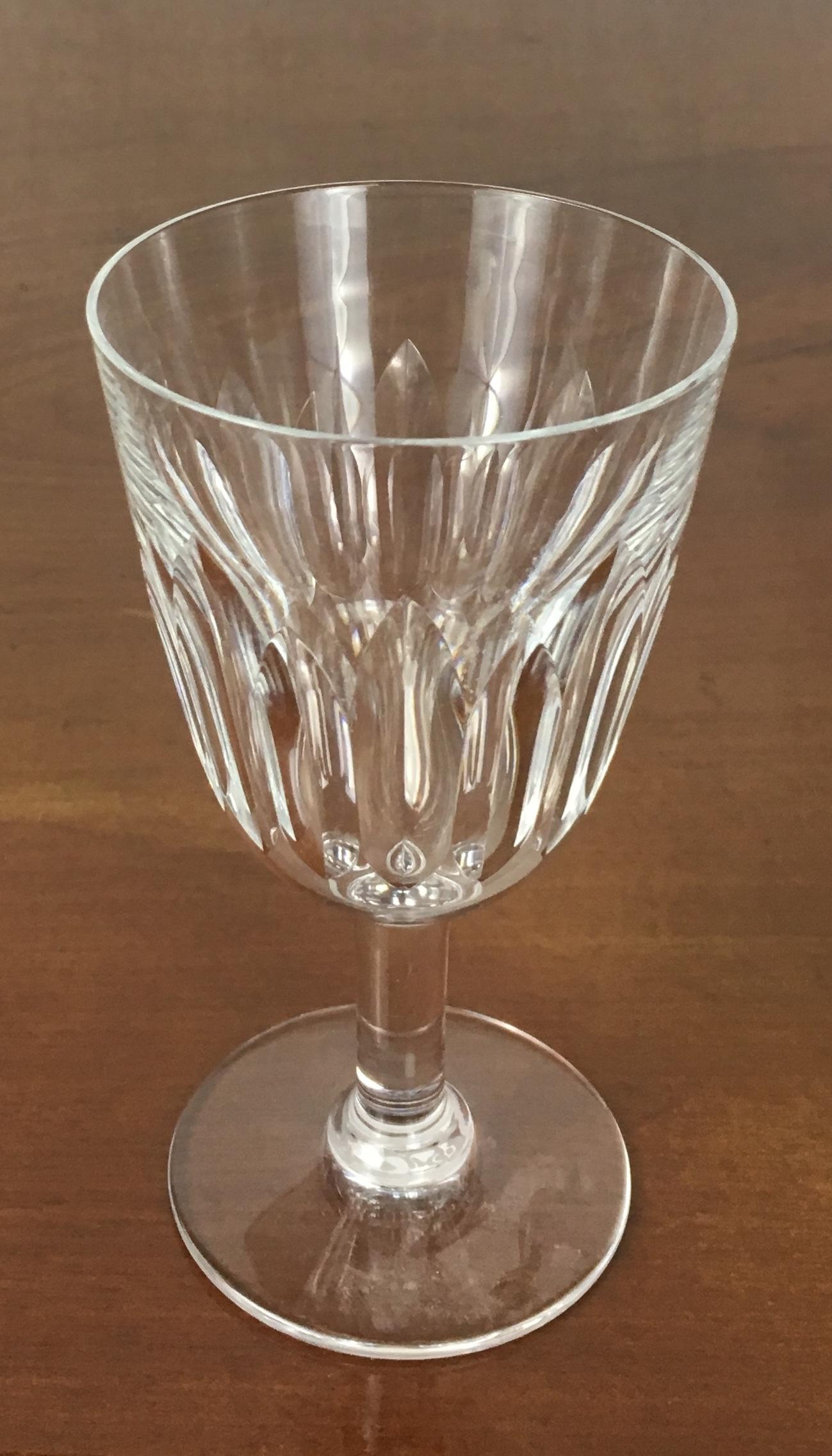 Mid-Century Modern Set of 46 Baccarat Crystal 'Verone' Pattern Glasses, circa 1950s
