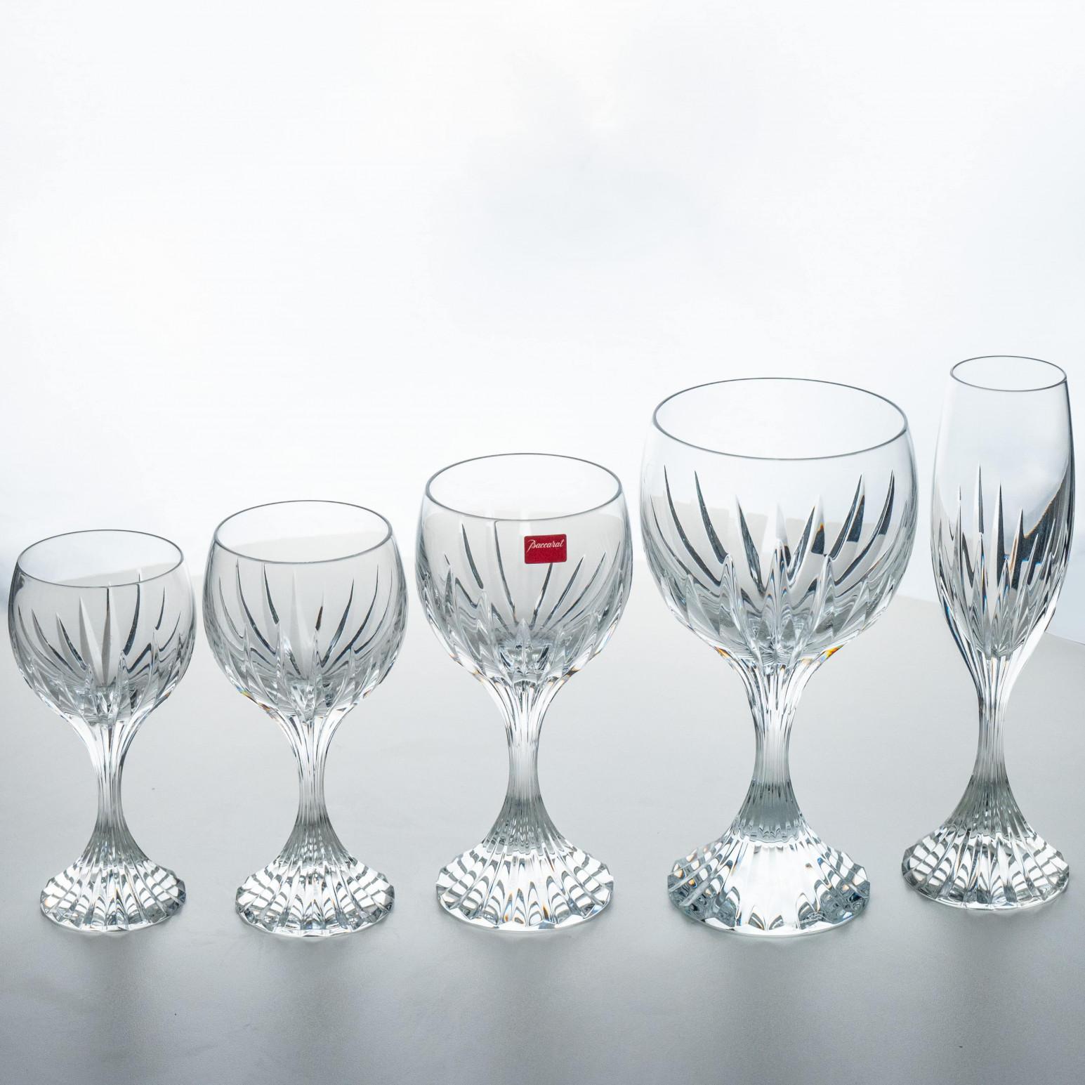 Set of 49 Exquise Baccarat Massena Crystal Pieces, France, 1990 For Sale 4