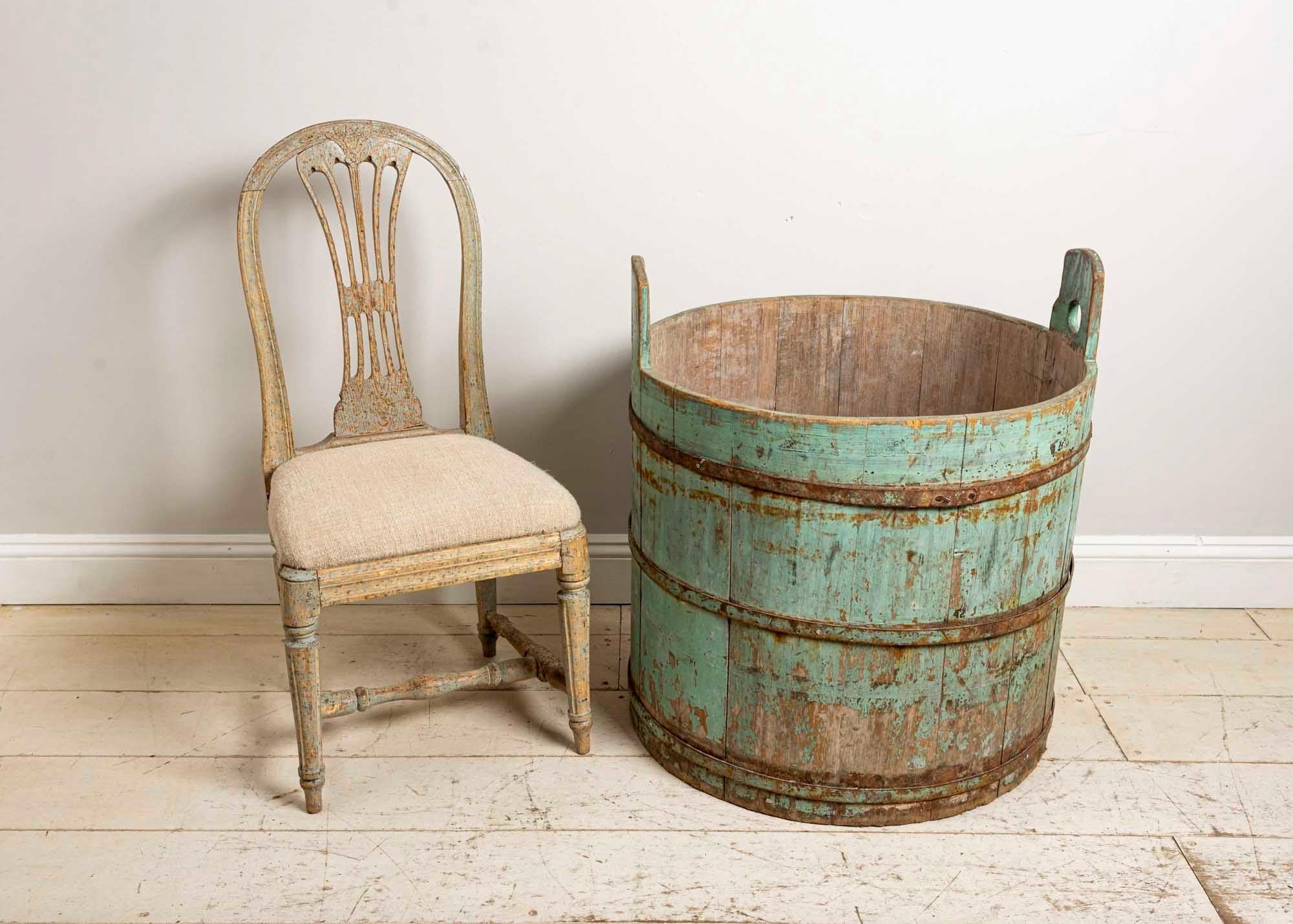 18th century Swedish rustic barrels from the North of Sweden.

Extremely rare and their color is absolutely gorgeous.


Medium barrel 60 cm wide x 72 cm height 
Small barrel 49 cm wide x 60 cm height 

Medium price £975
Small.    Price  £825