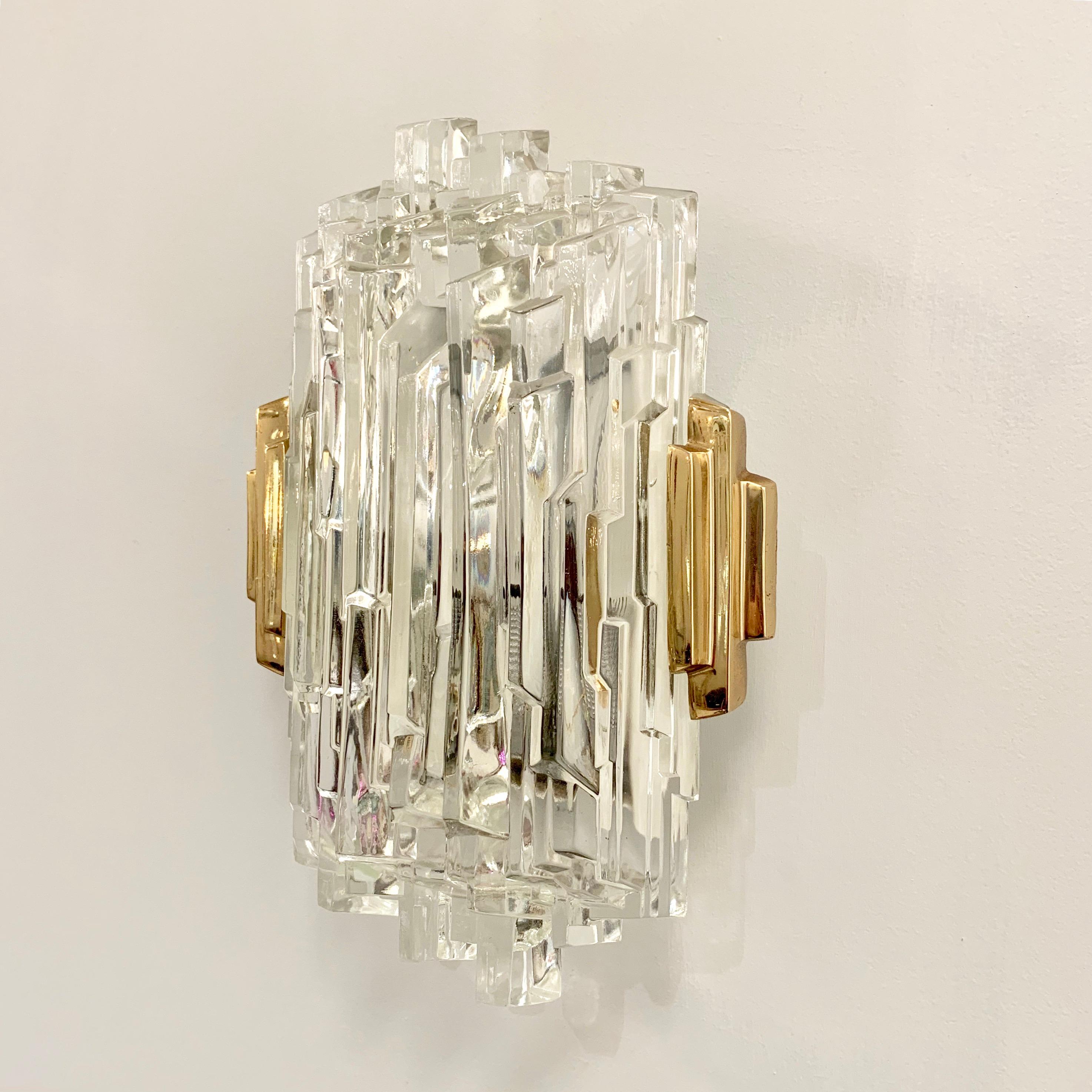 Set of 4 1970s Ice Crystal Hillebrand Wall Lights In Excellent Condition In New York, NY