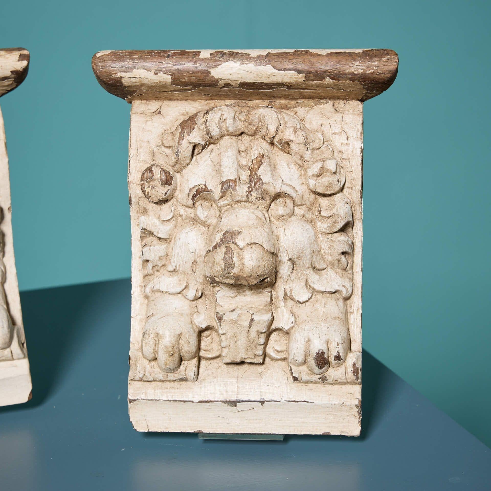 19th Century Set of 5 Antique Georgian Oak Lion Corbels For Sale