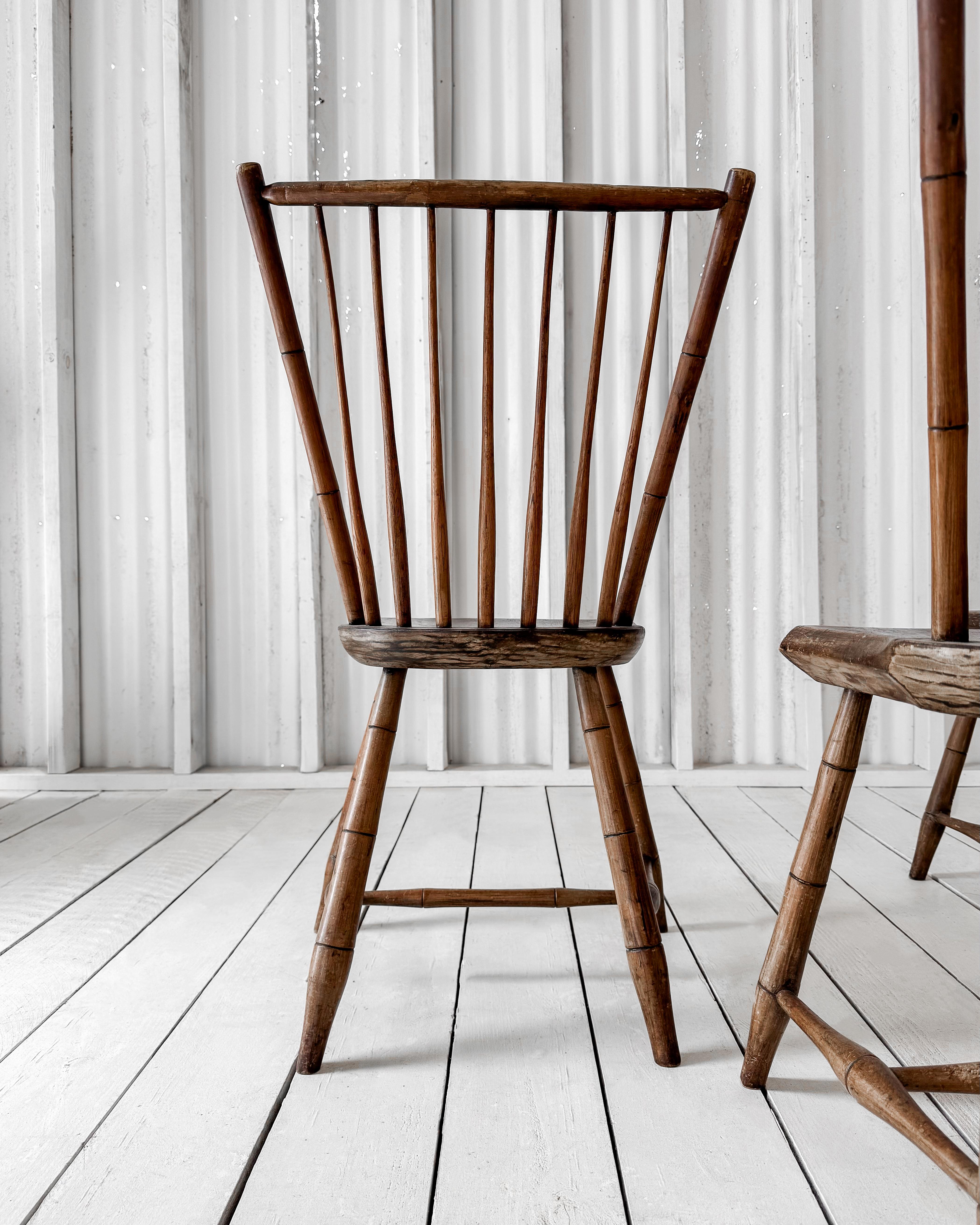 Set of 5 Antique Spindle Back Chairs 7
