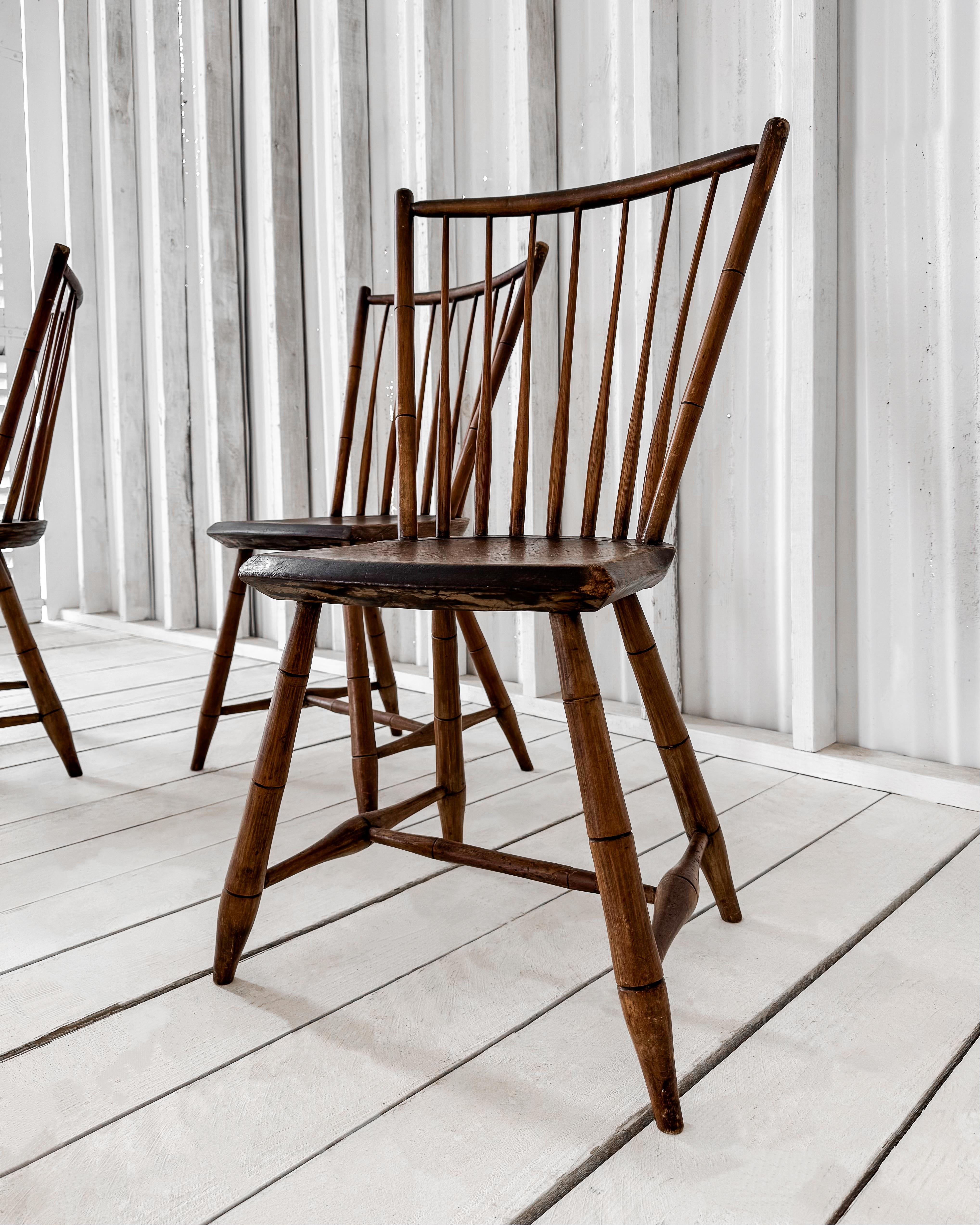 19th Century Set of 5 Antique Spindle Back Chairs