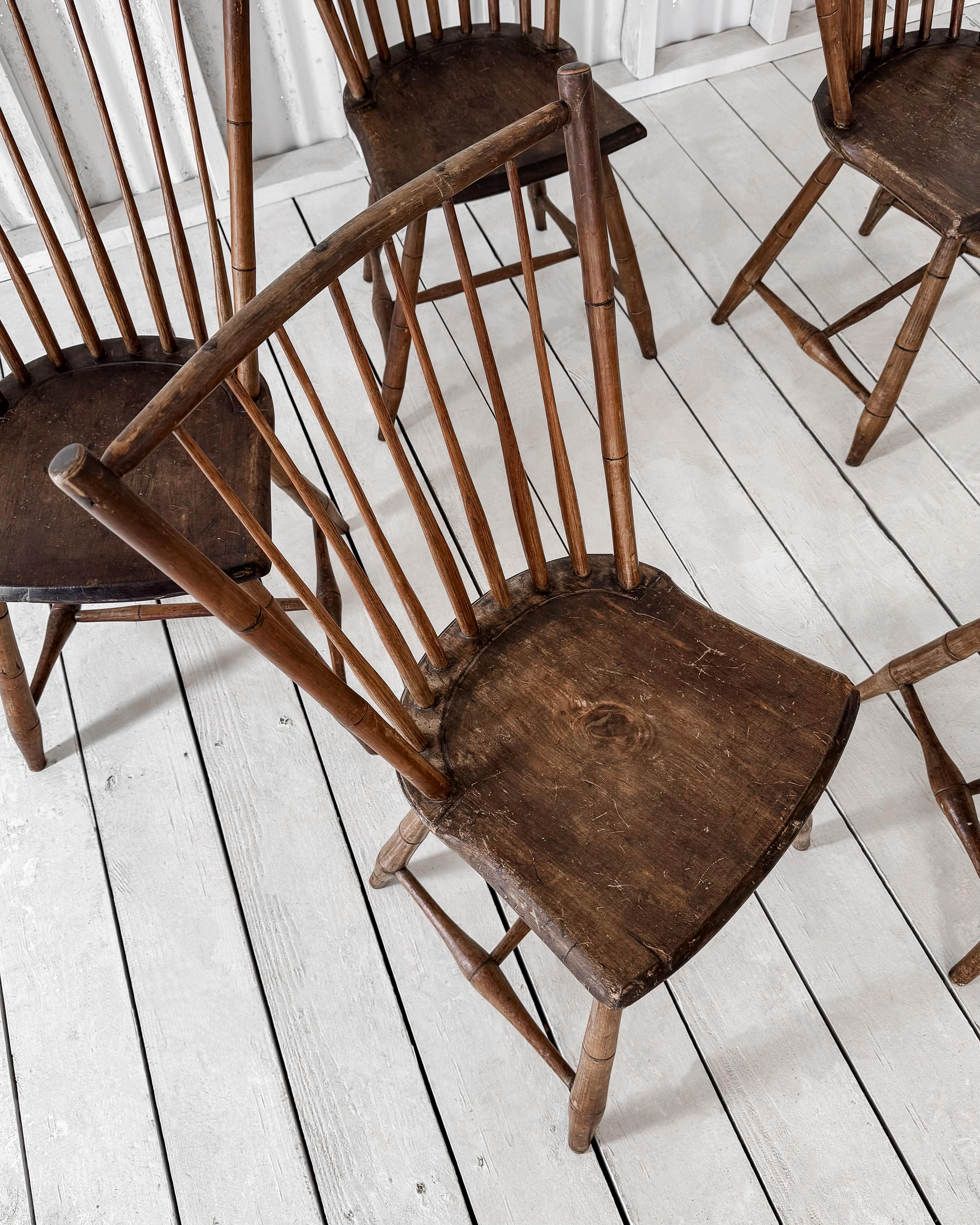Wood Set of 5 Antique Spindle Back Chairs
