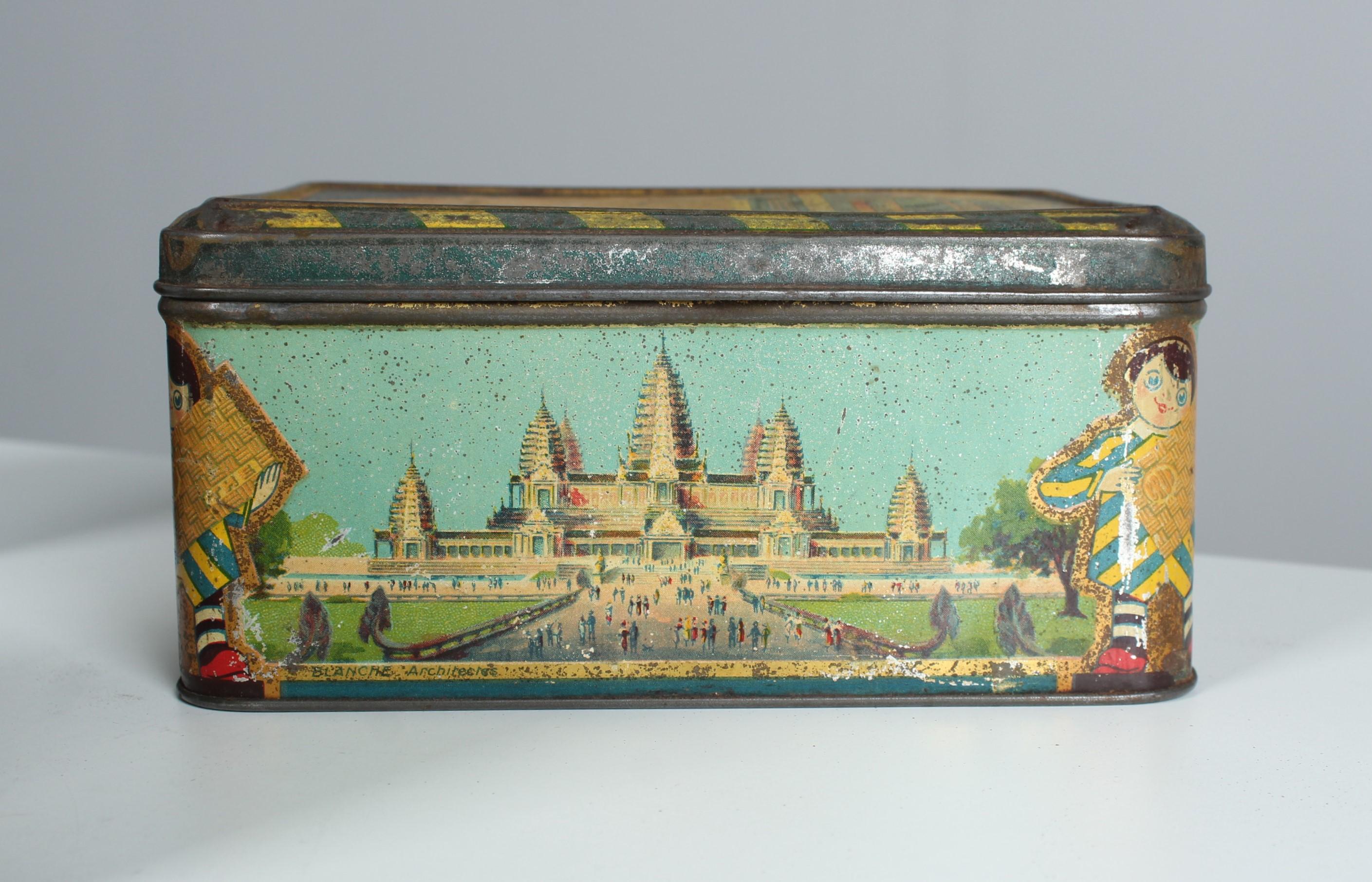Set Of 5 Antique Tin Cans from France, Art Nouveau, Art Deco, Cookie Tin Cans For Sale 2