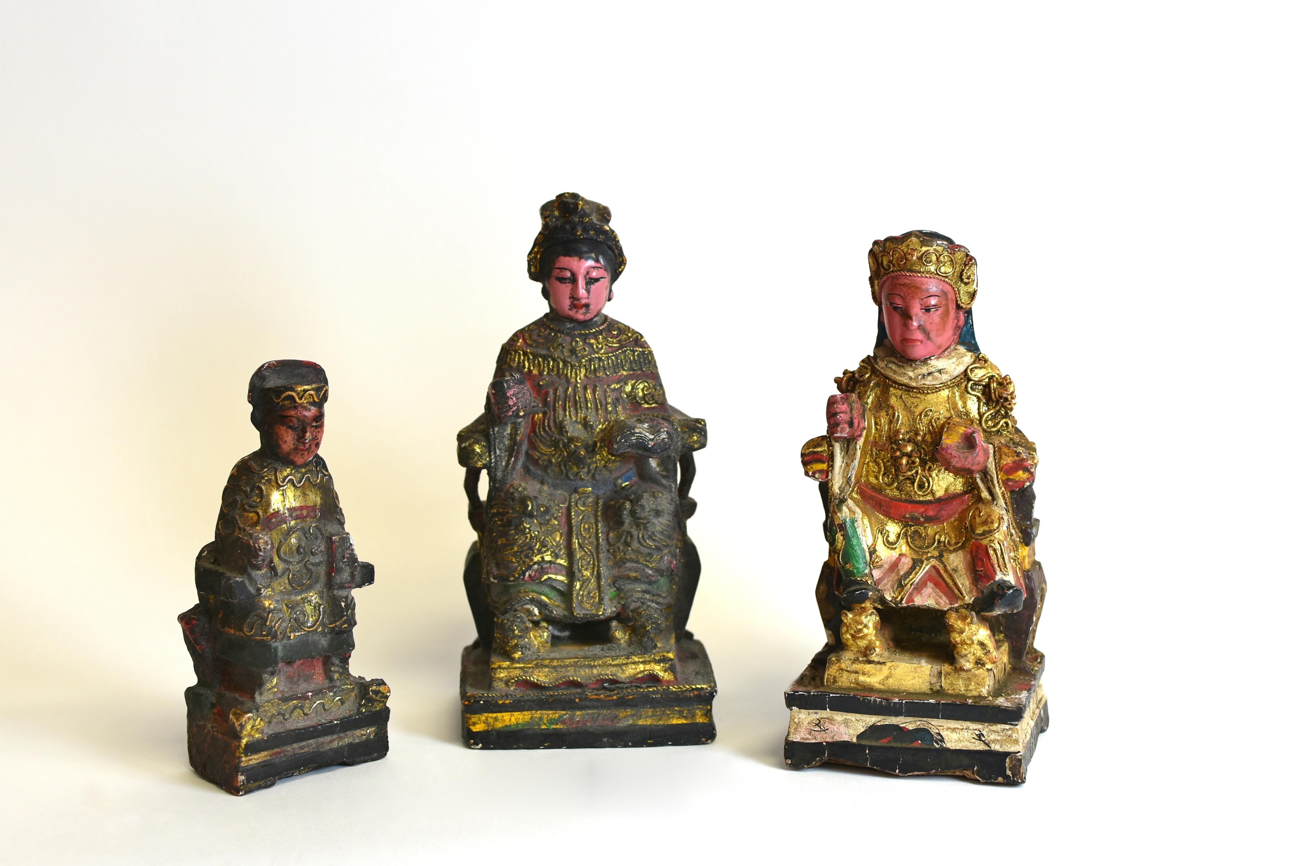 Set von 5 antiken Buddha-Statuen aus Holz (Chinesisch) im Angebot