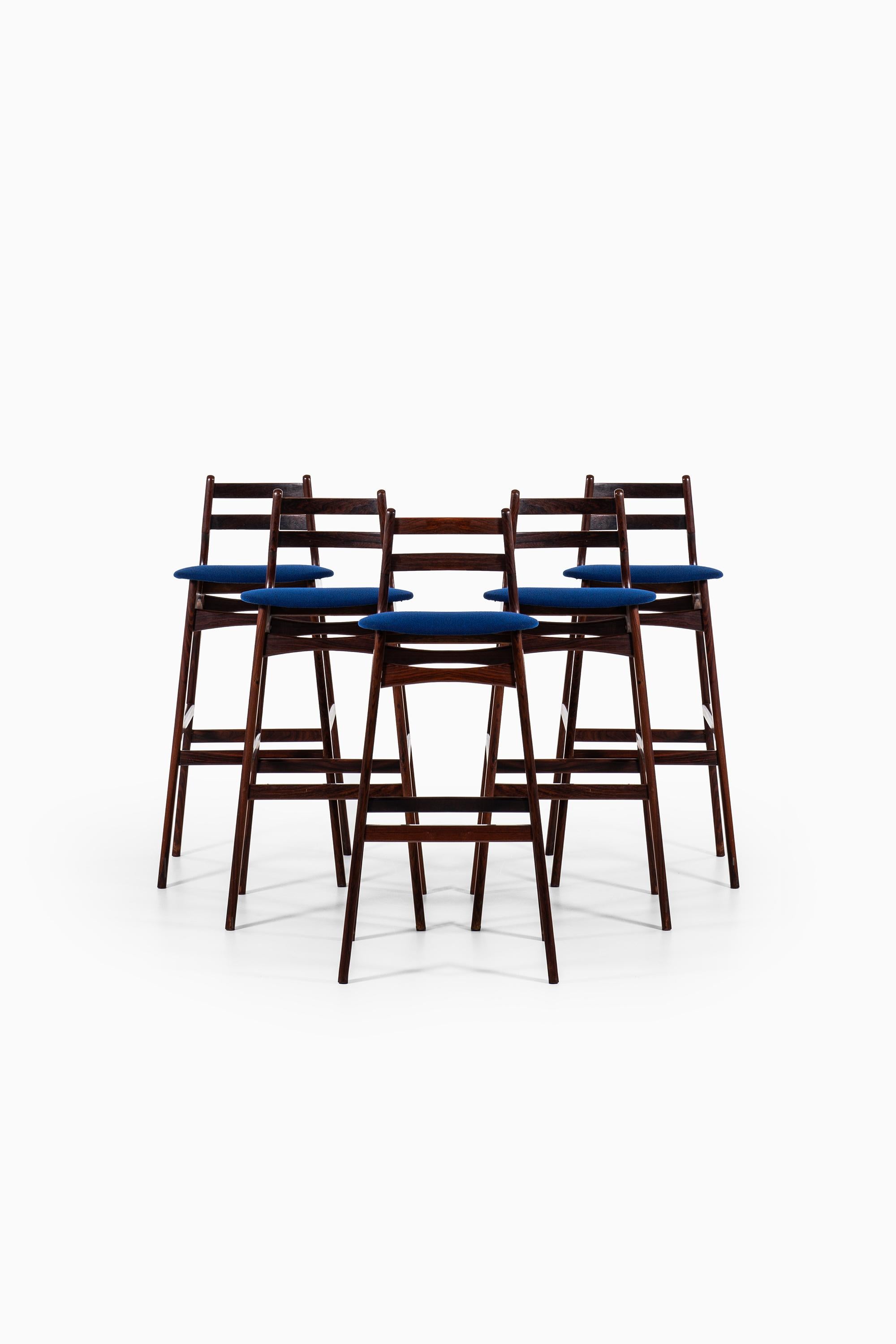 Set of 5 bar stools. Produced by Niels Bachs møbelfabrik in Denmark.