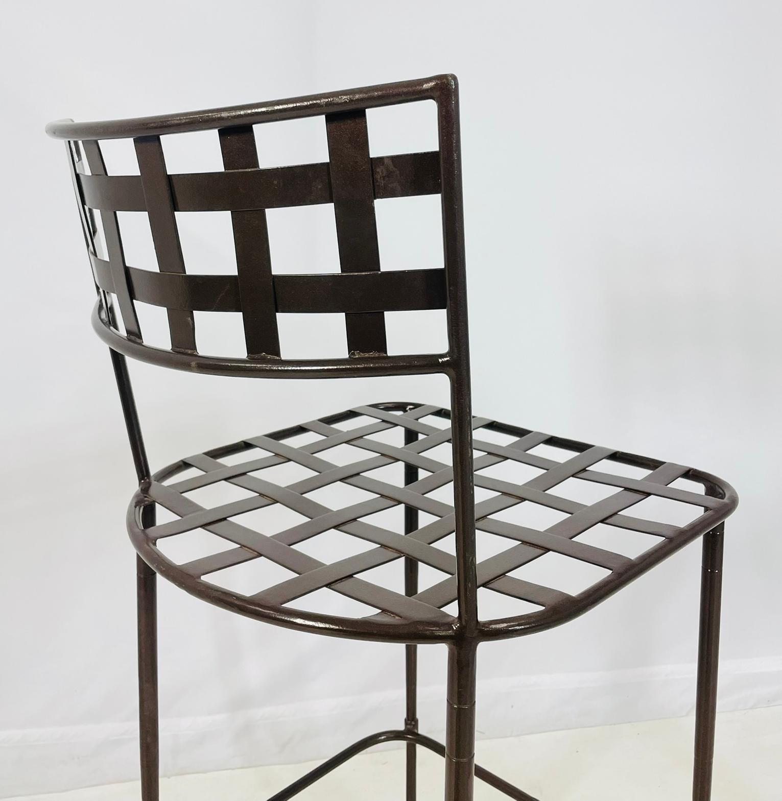 Juego de 5 taburetes de bar de acero macizo de Amalfi Furniture según Mario Papperzini. en venta 8